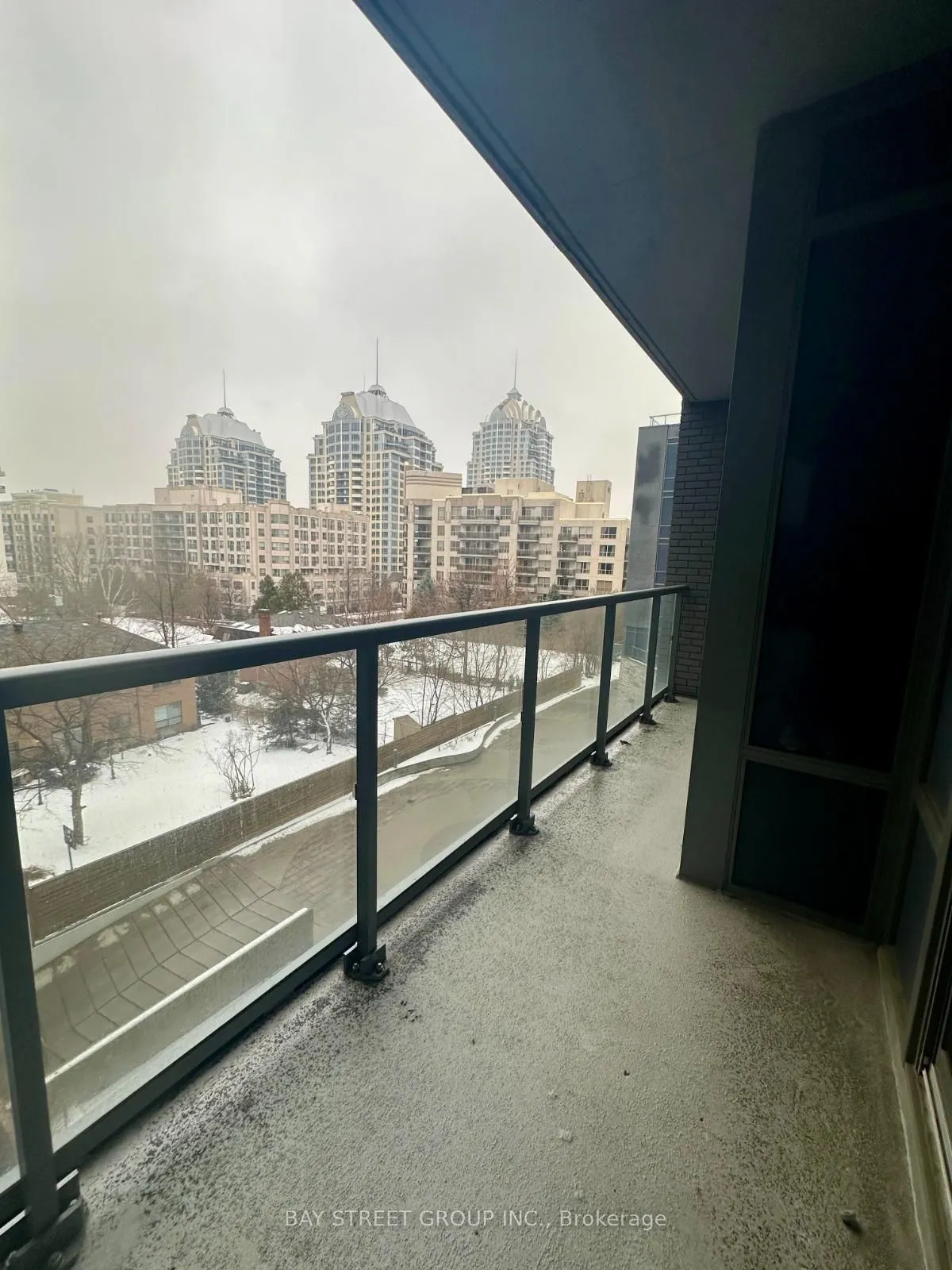 7 Kenaston Gardens, #330