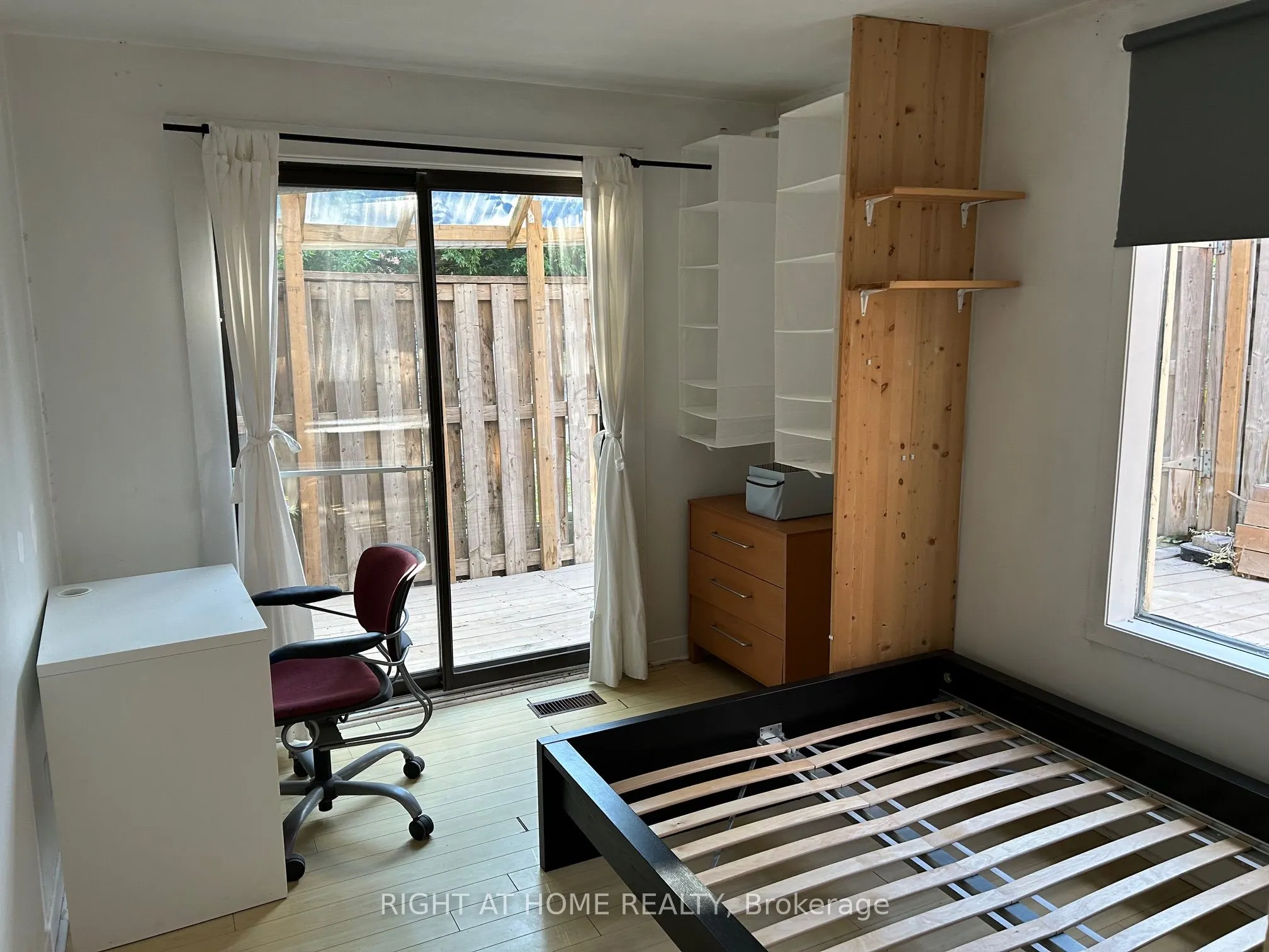 210 Mccaul Street #B