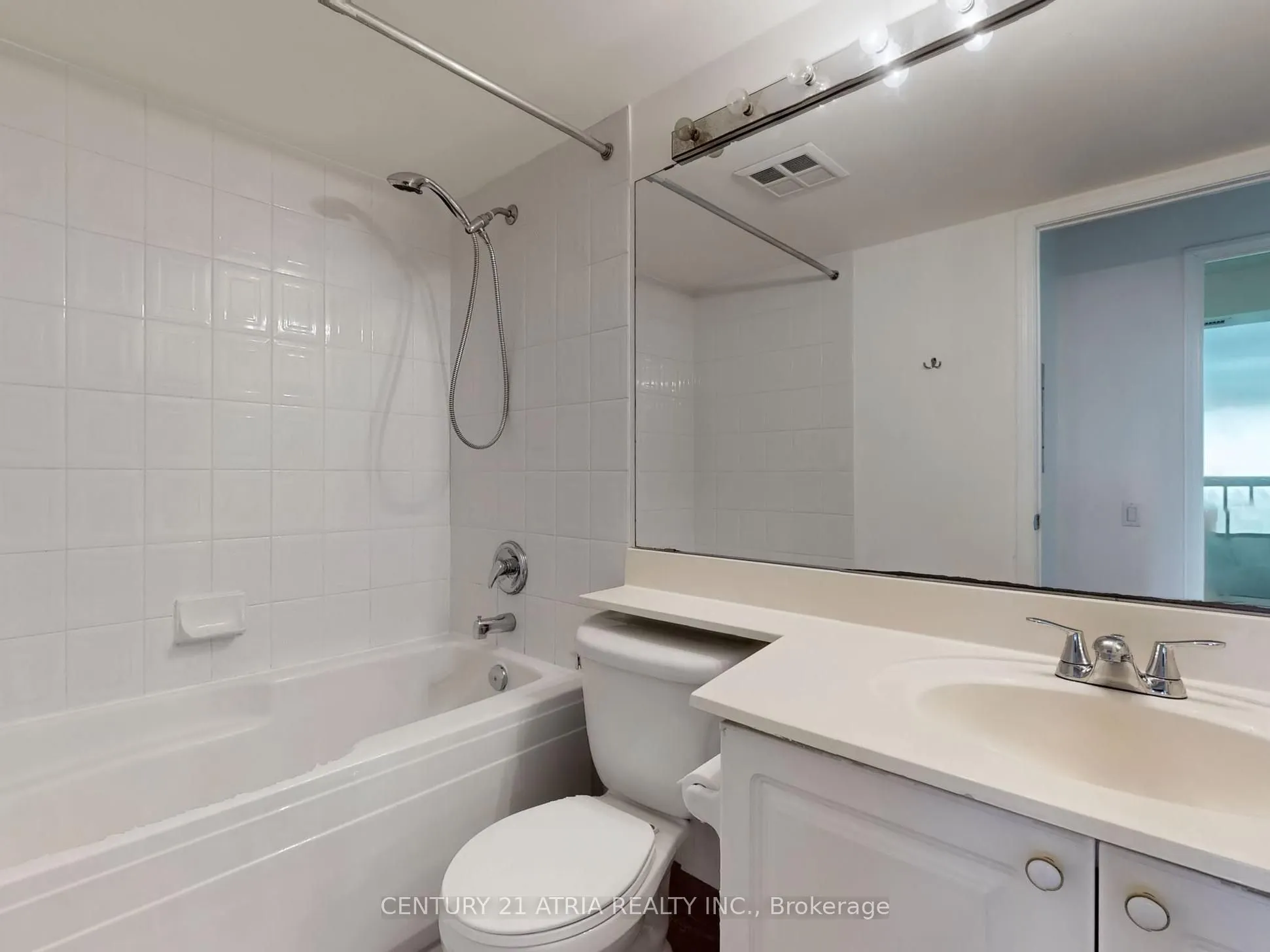8 Hillcrest Avenue #2703