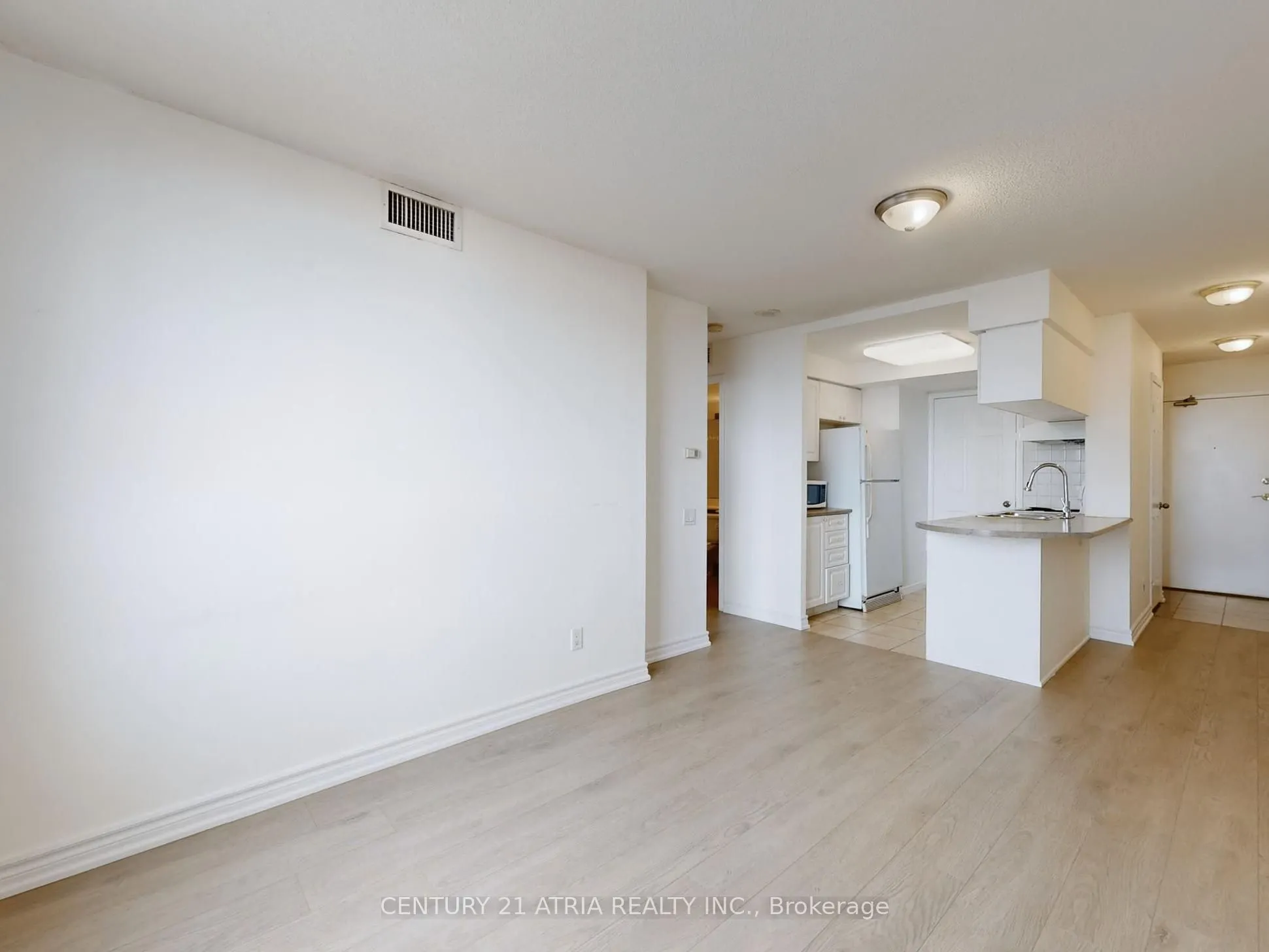 8 Hillcrest Avenue #2703