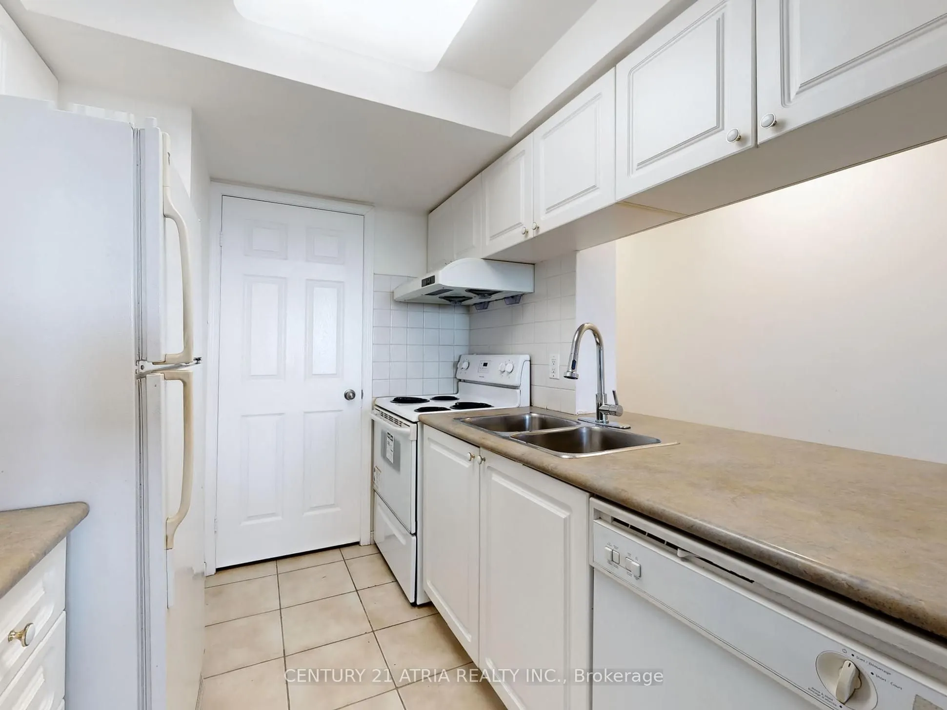 8 Hillcrest Avenue #2703