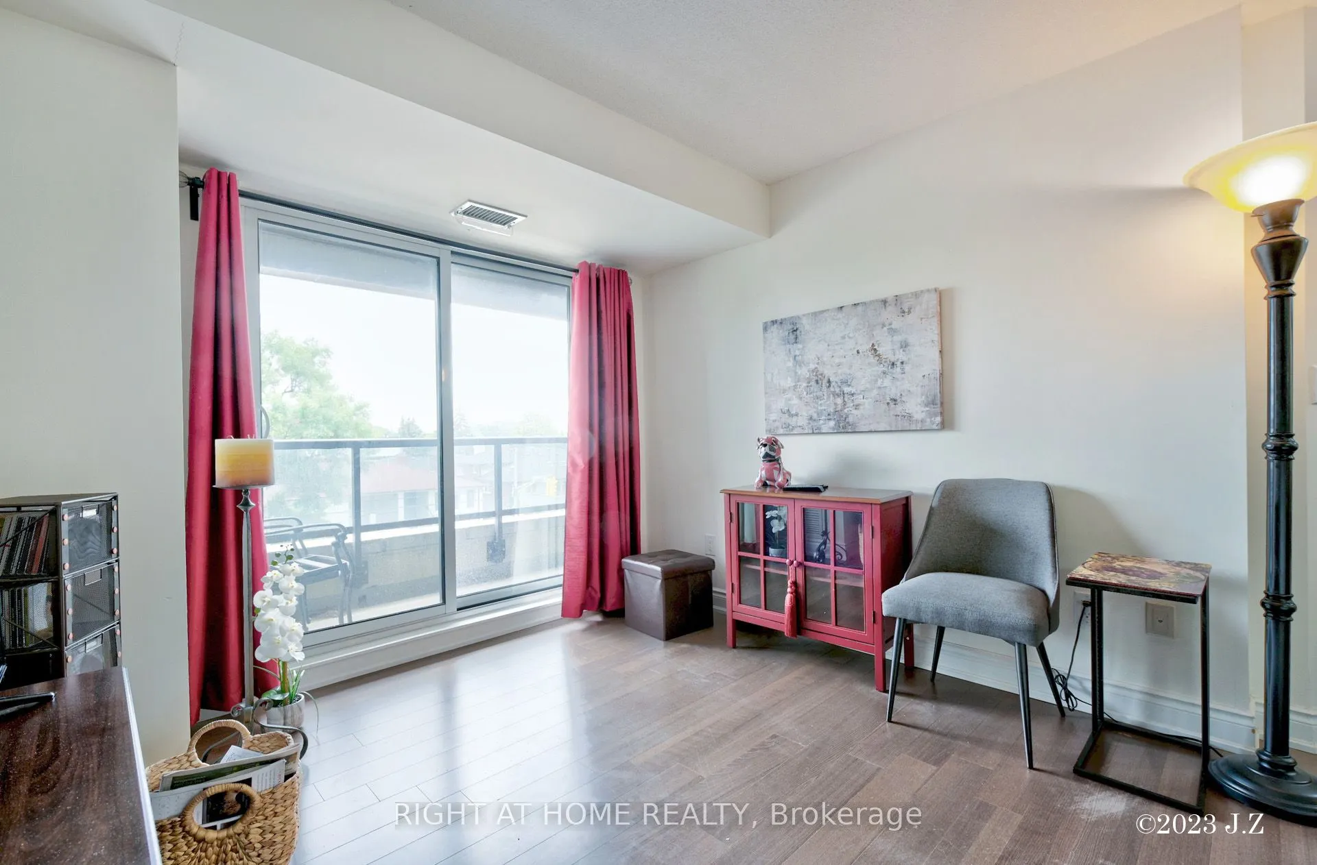 760 Sheppard Avenue W #312
