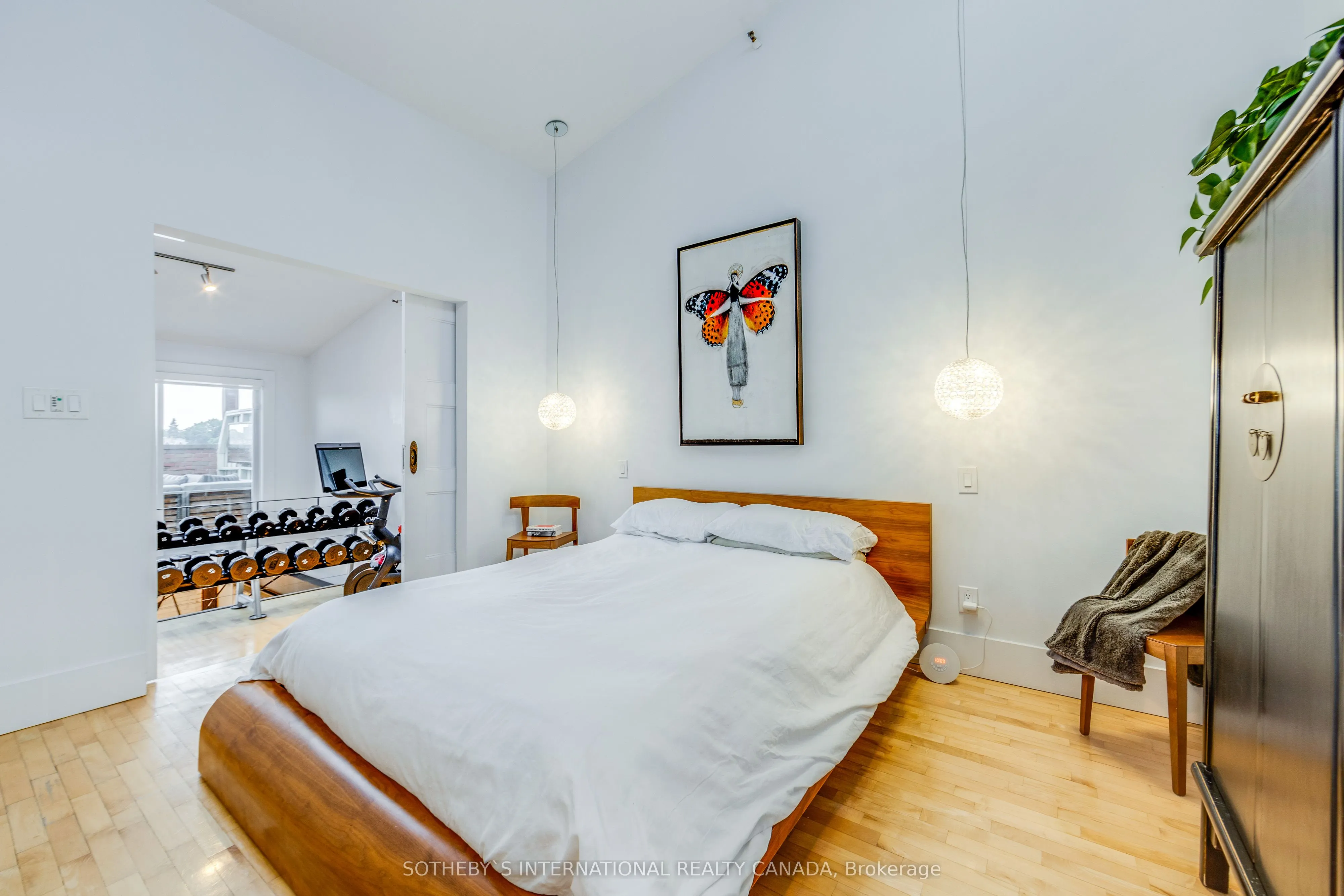 676 Richmond Street W #208