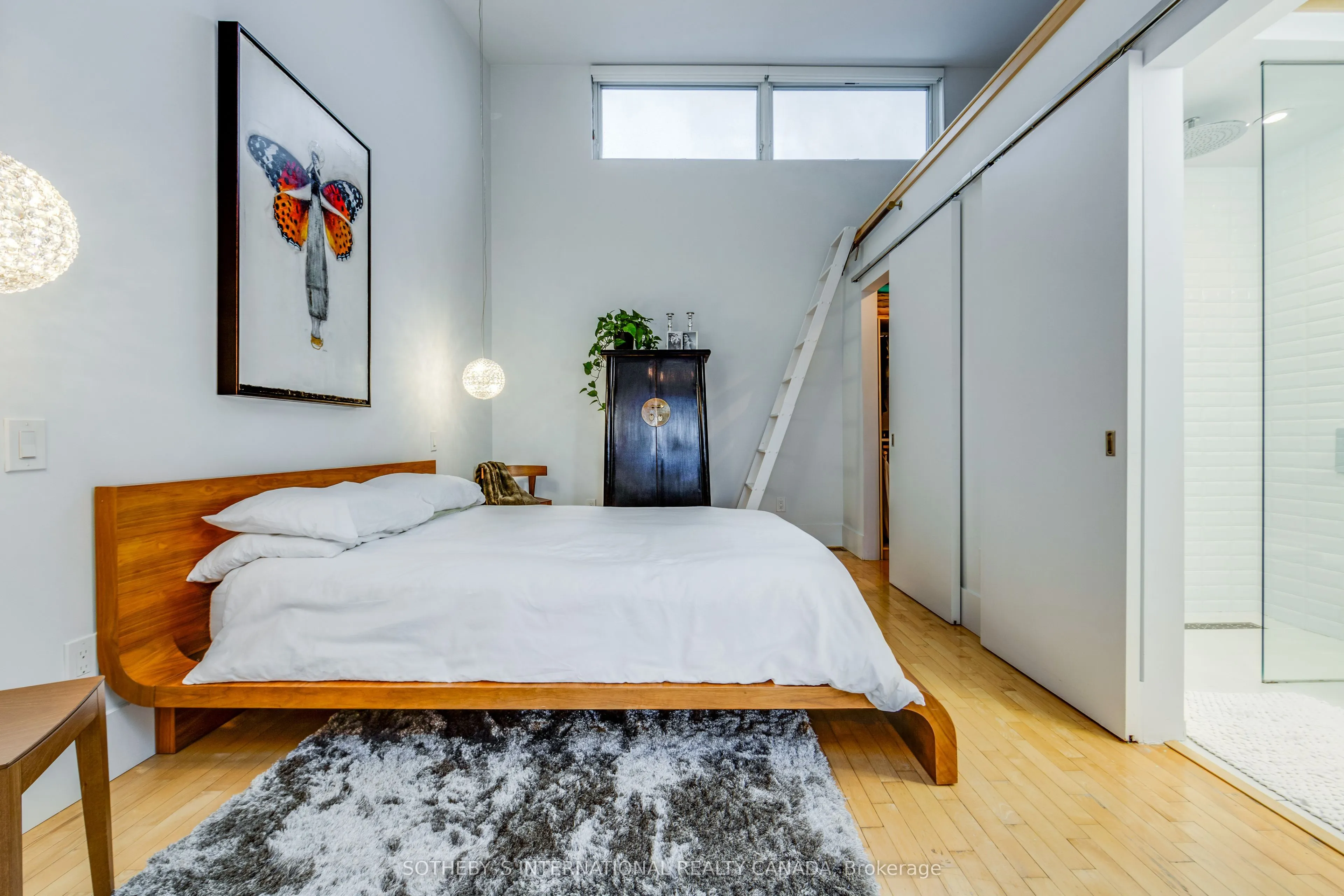 676 Richmond Street W #208