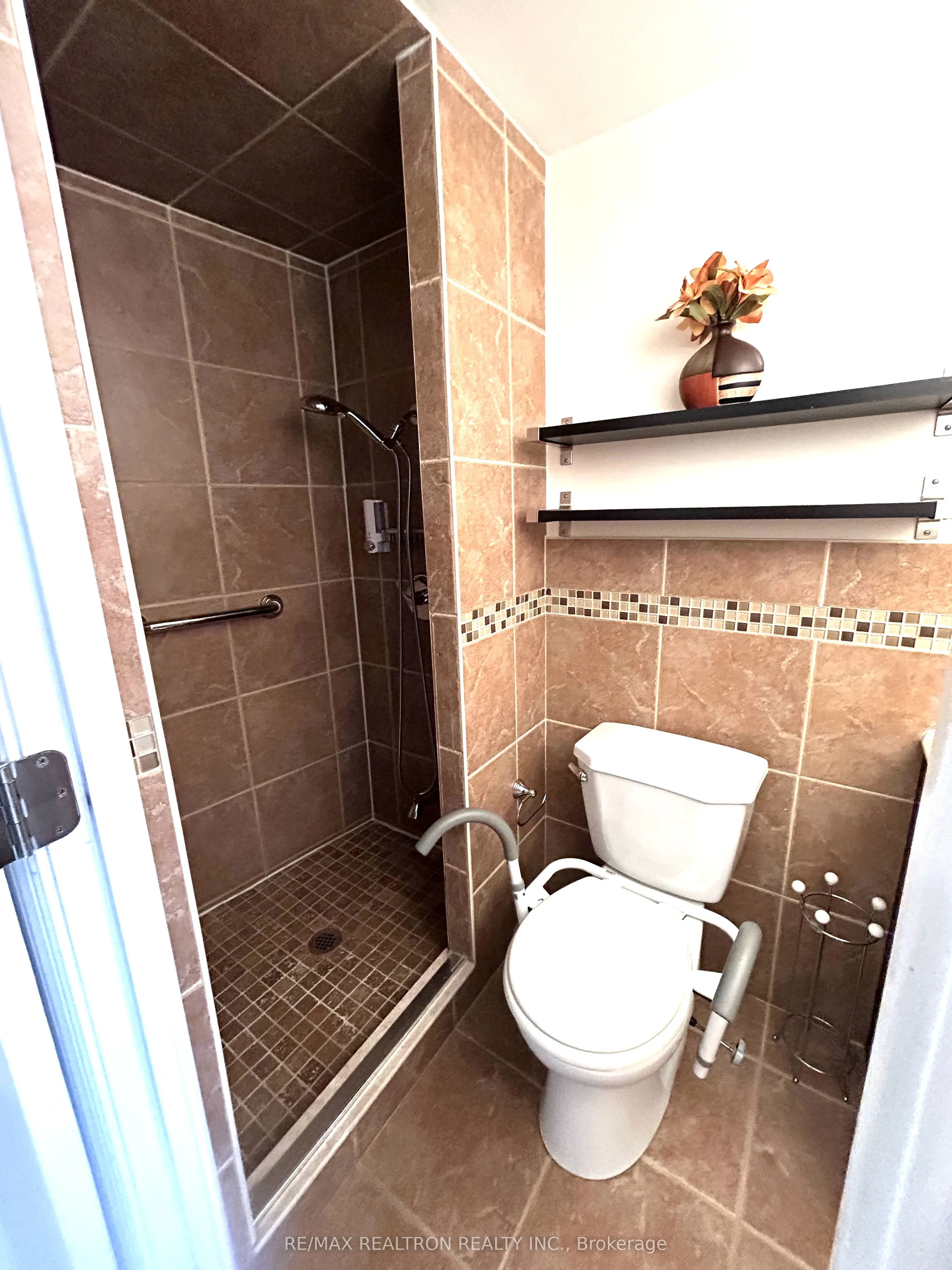 1201 Steeles Avenue W, #102