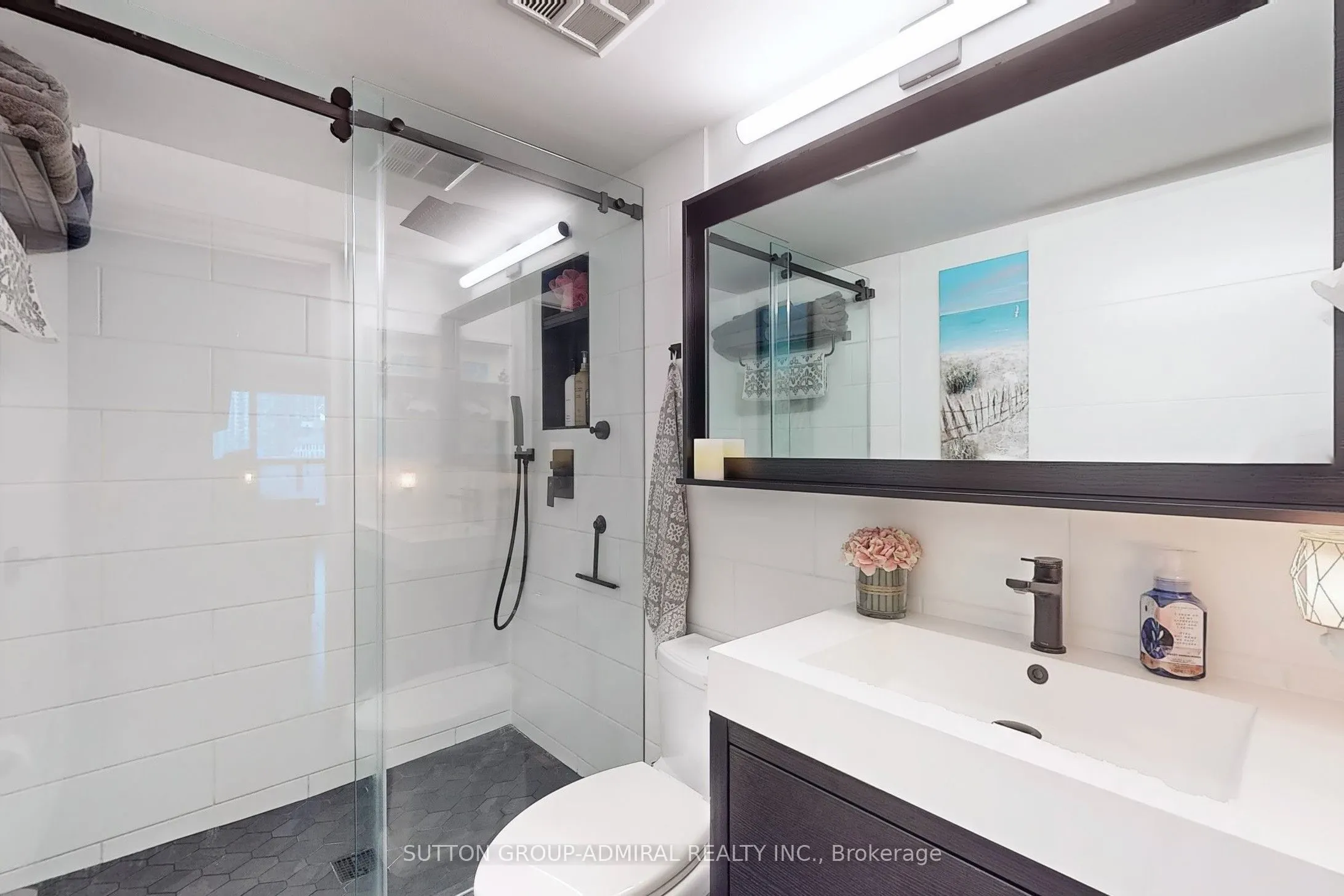 600 Queens Quay W #705
