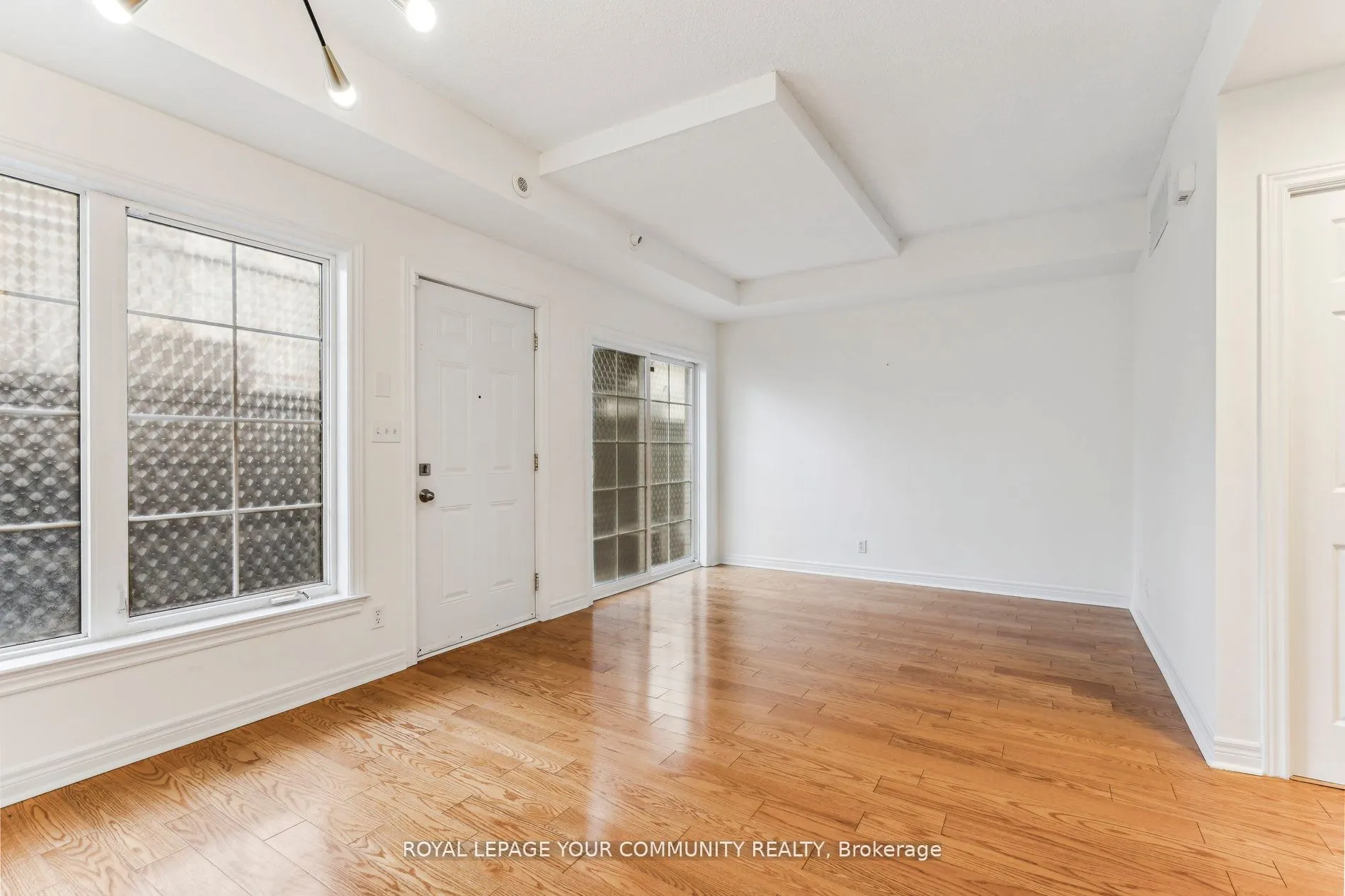 207 Wellesley Street E, #103