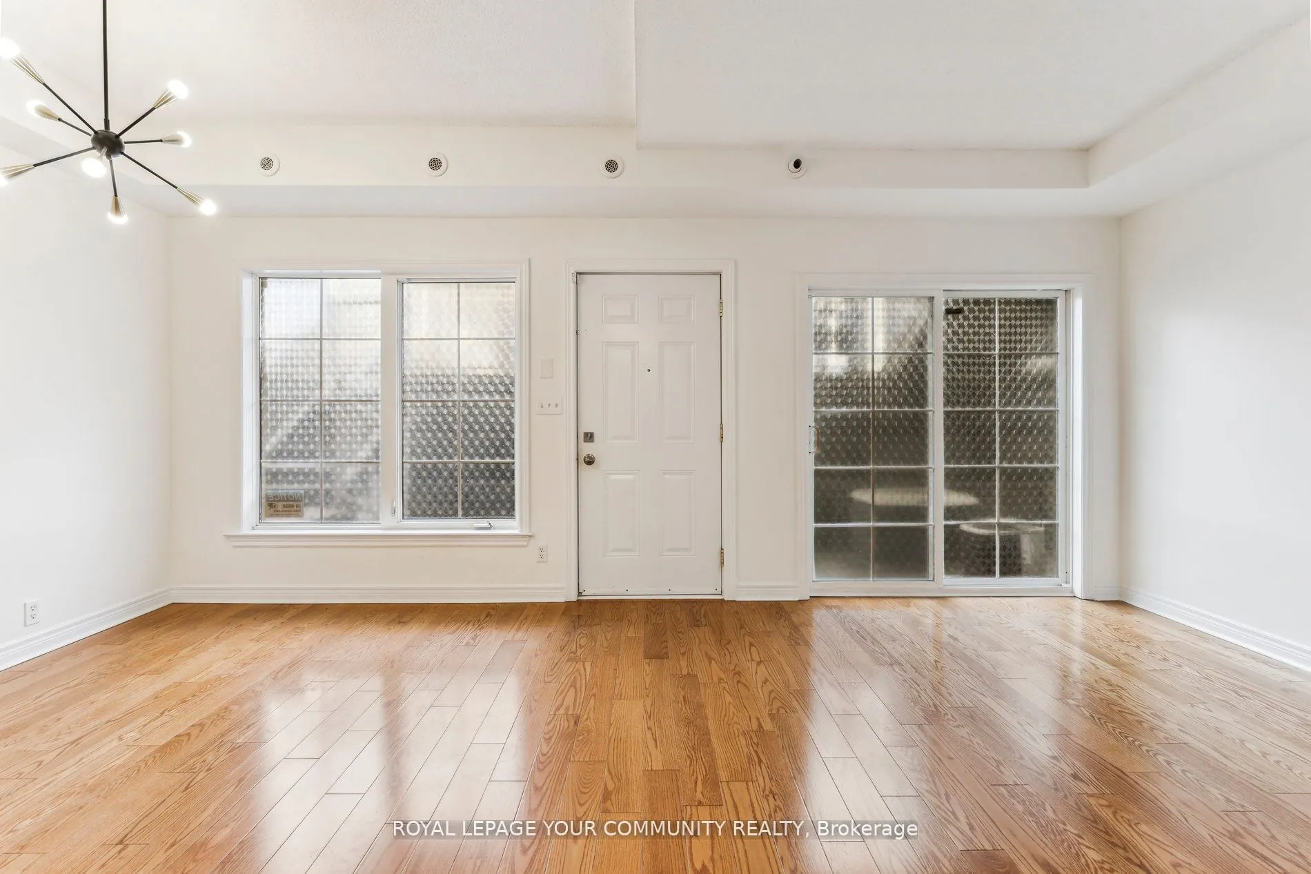 207 Wellesley Street E, #103