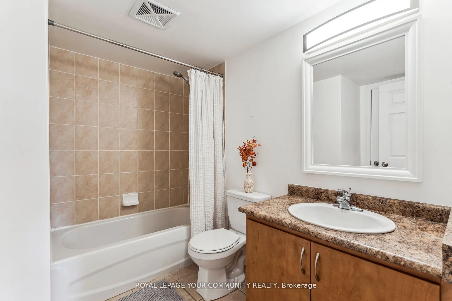 207 Wellesley Street E, #103