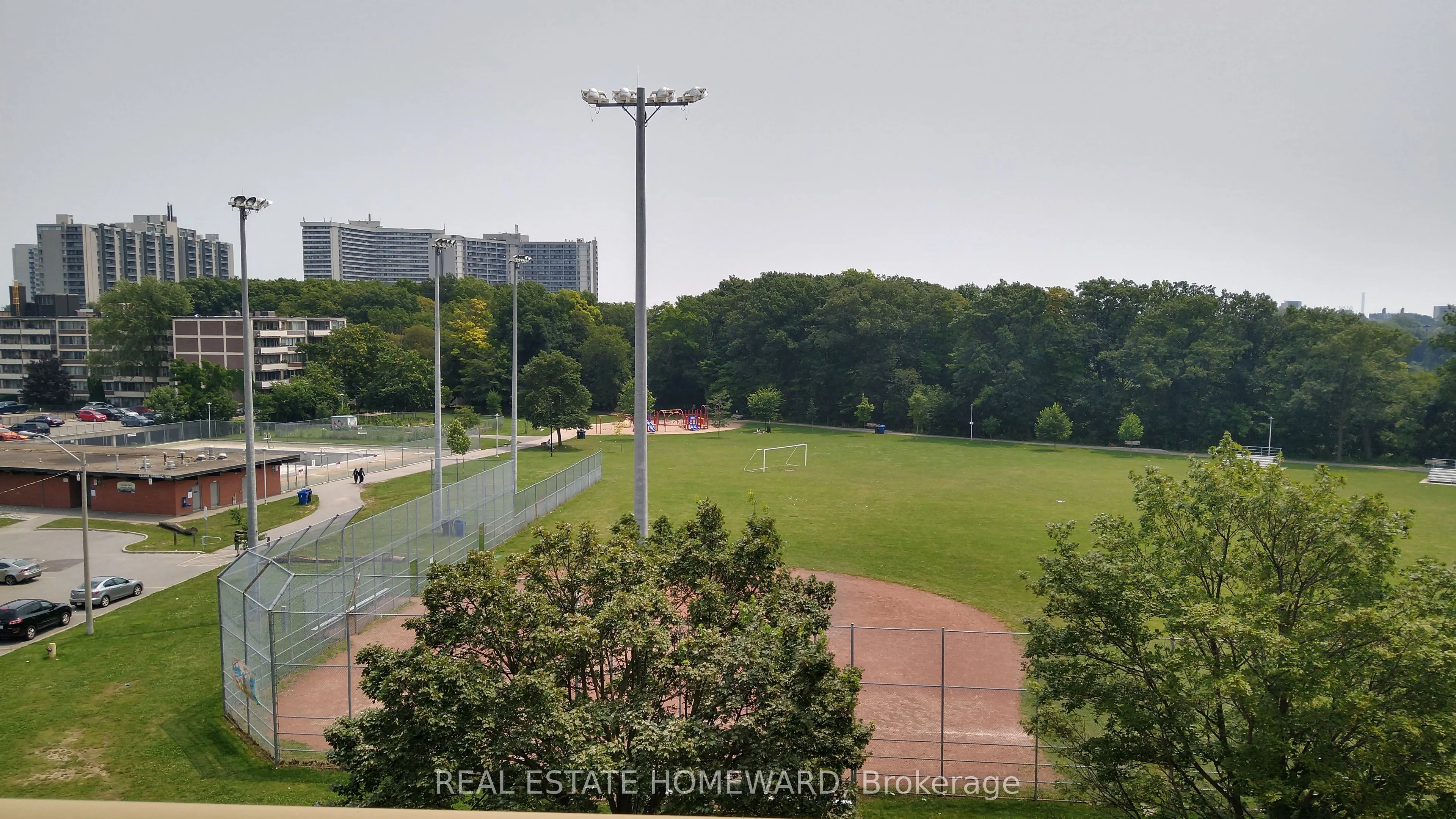 1 Leaside Park Drive, #417