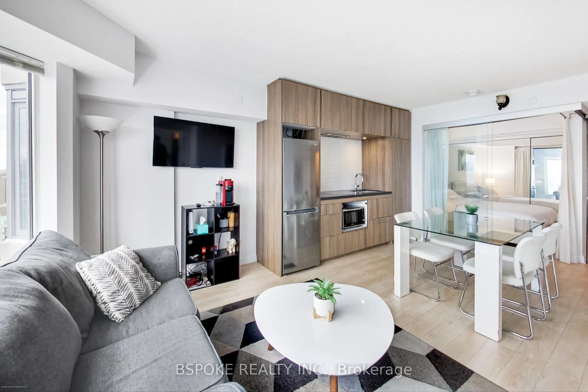 155 Yorkville Avenue #1918