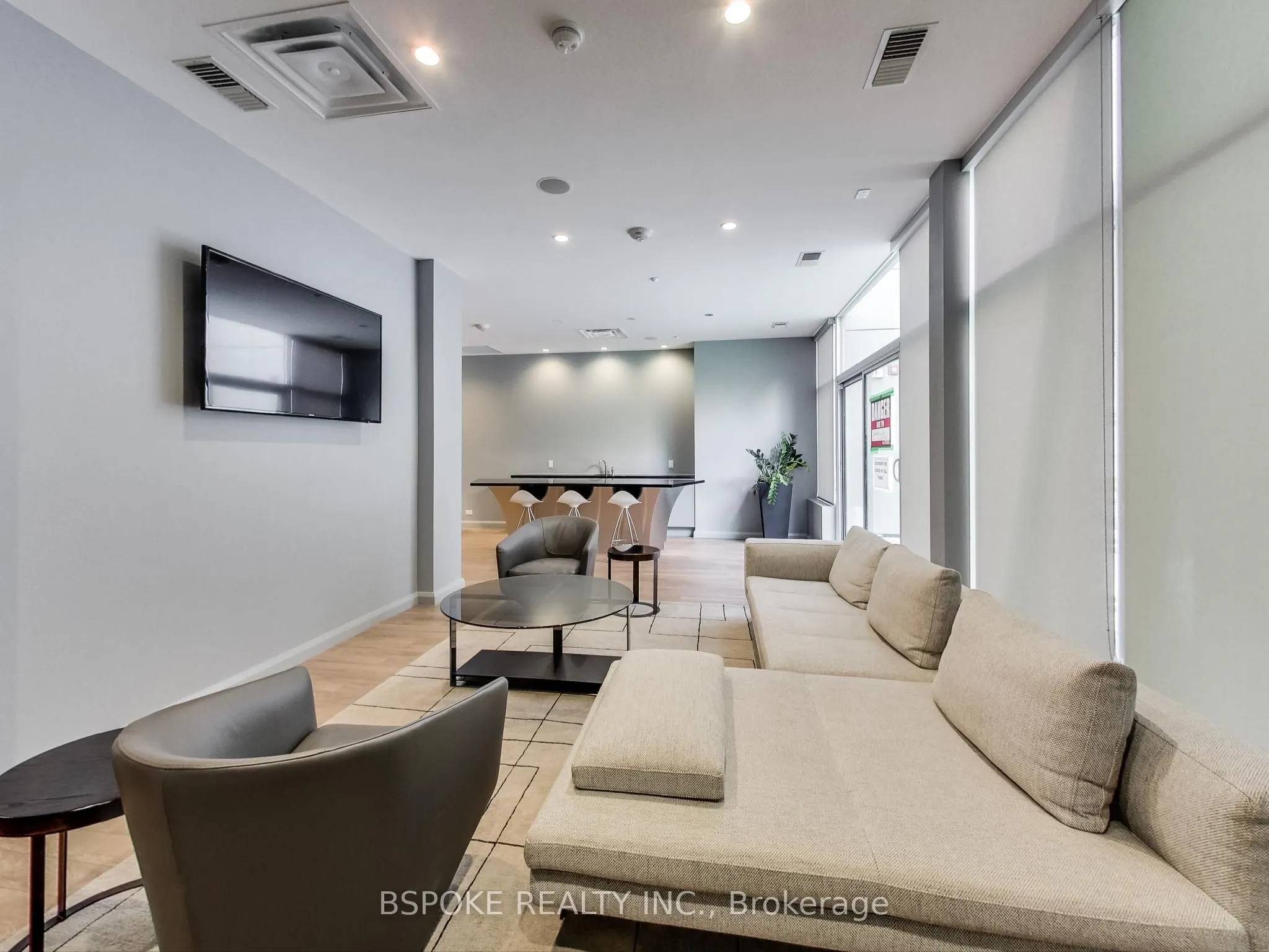155 Yorkville Avenue #1918