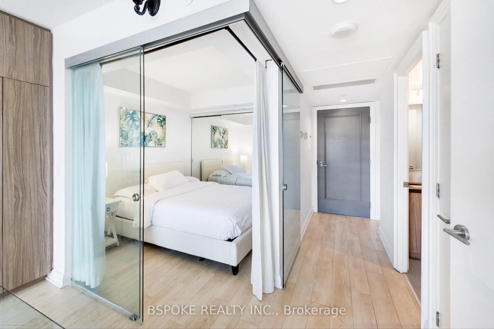 155 Yorkville Avenue #1918