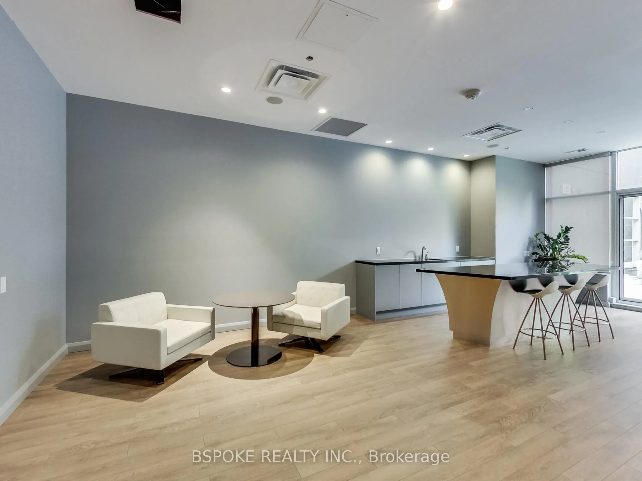 155 Yorkville Avenue #1918