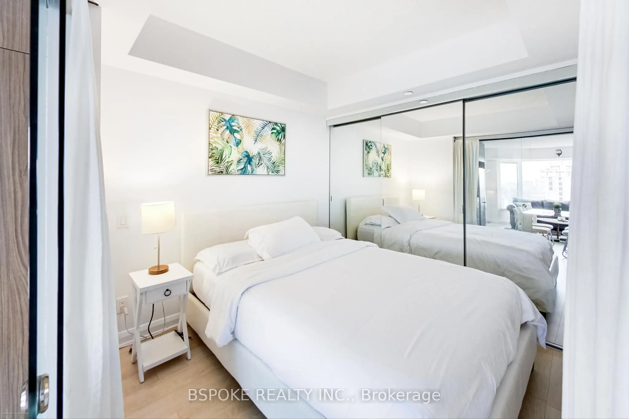 155 Yorkville Avenue #1918
