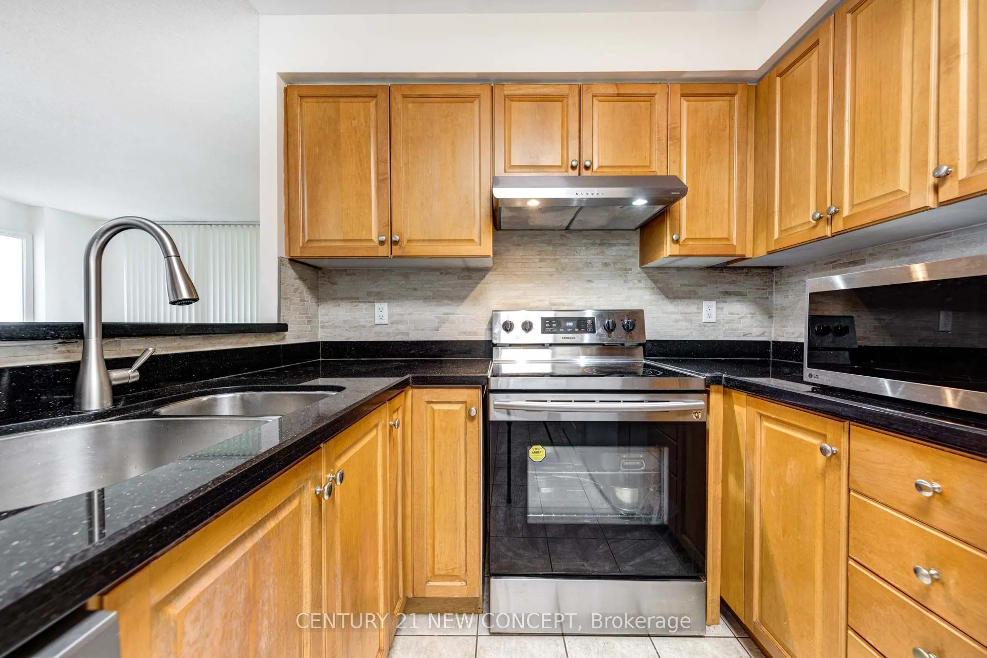 7 Lorraine Drive #1703