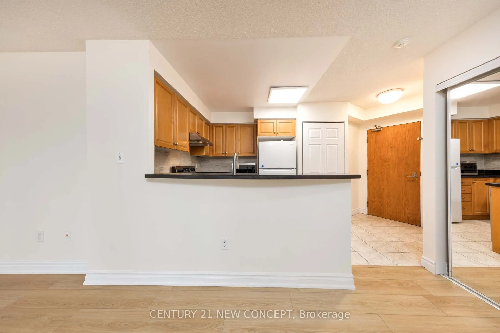 7 Lorraine Drive #1703