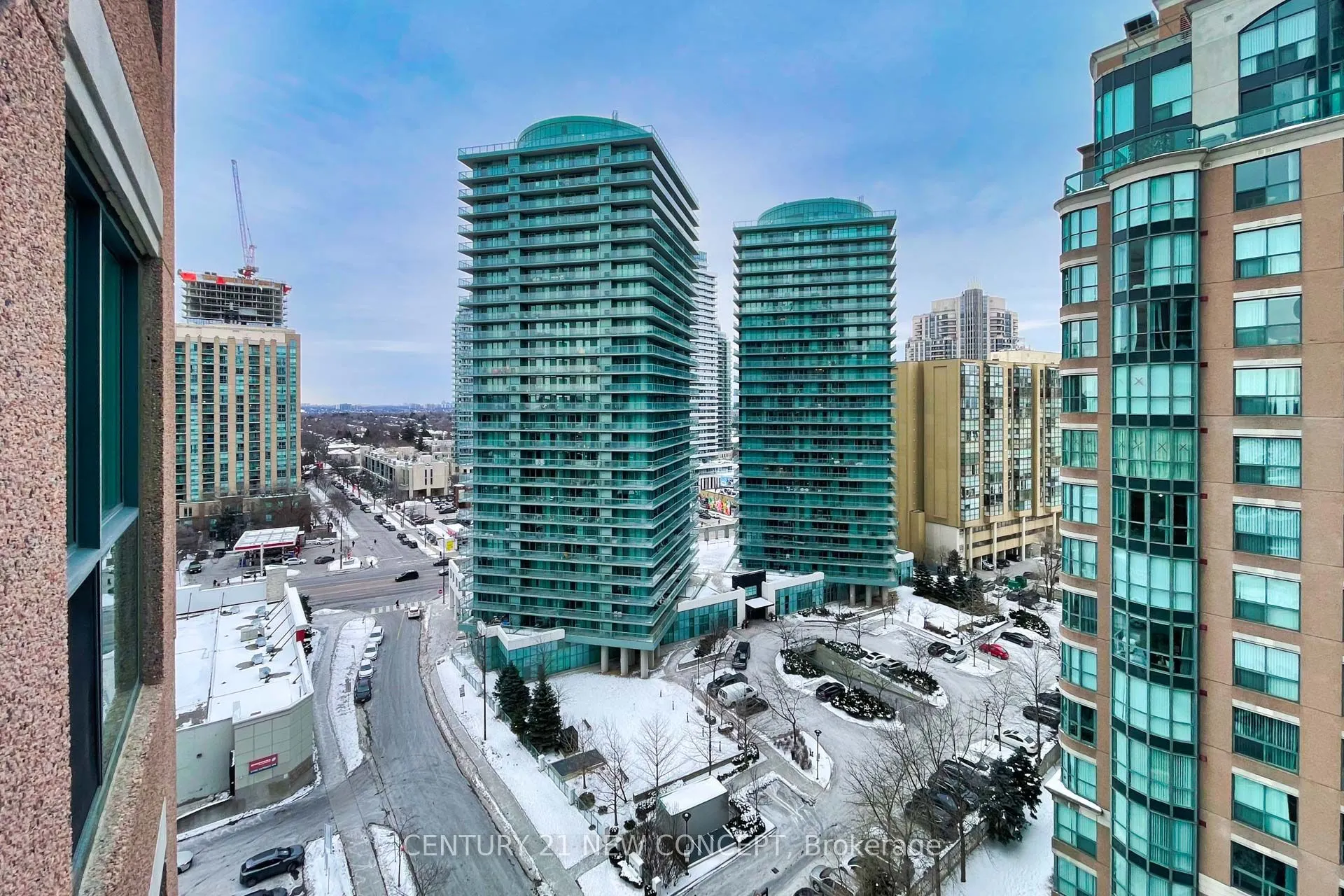 7 Lorraine Drive #1703