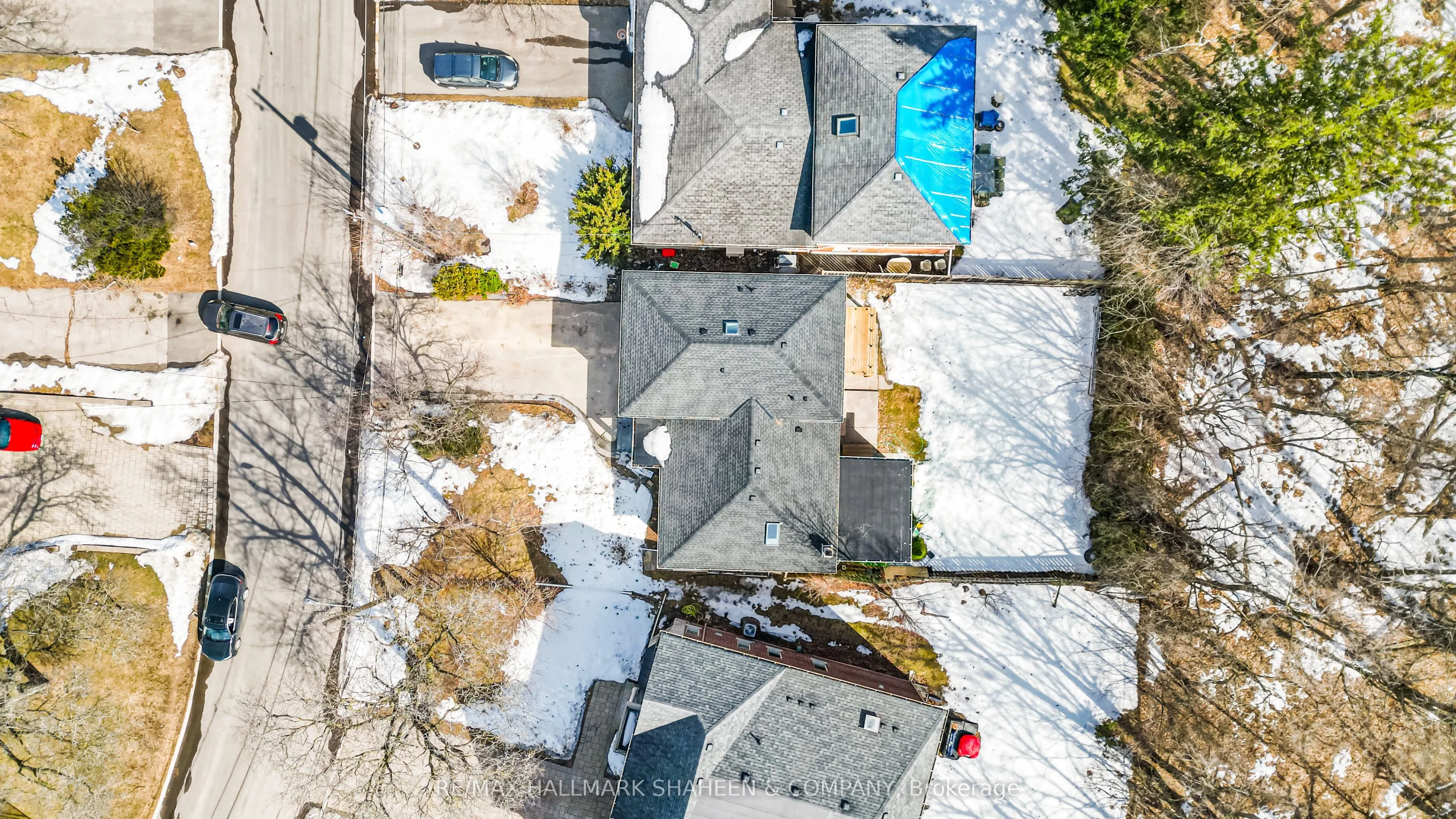 27 Christine Crescent