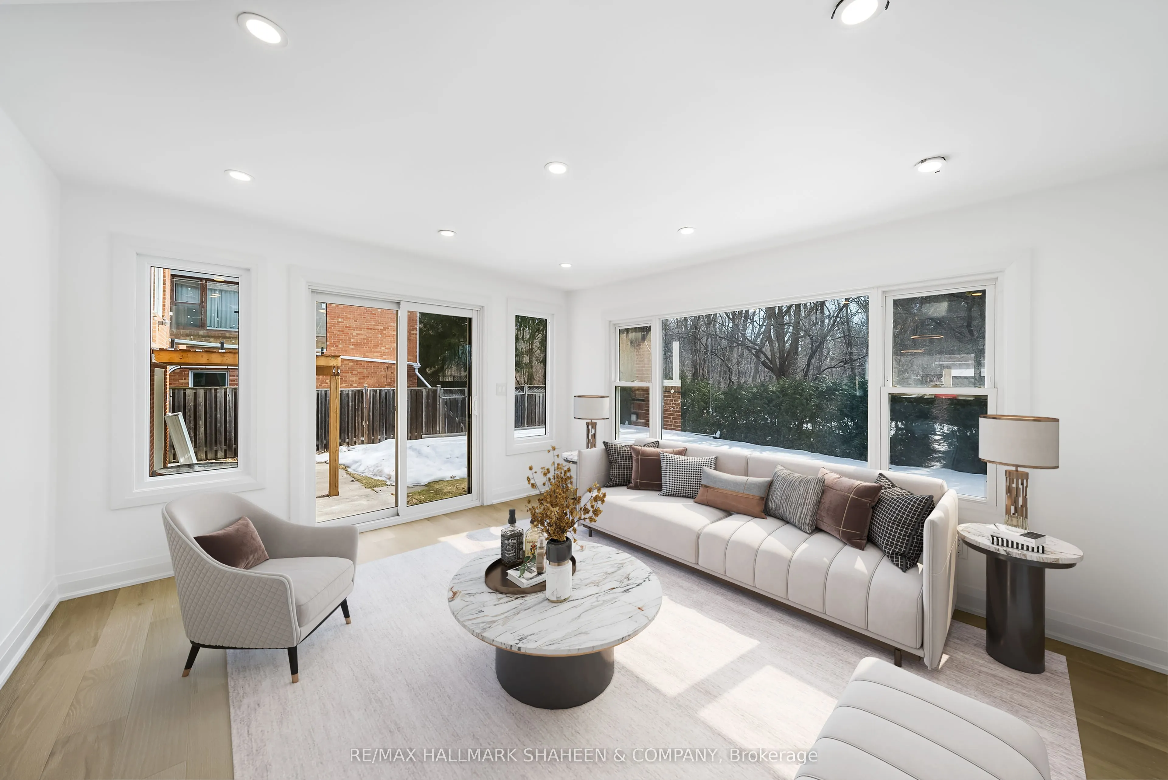 27 Christine Crescent