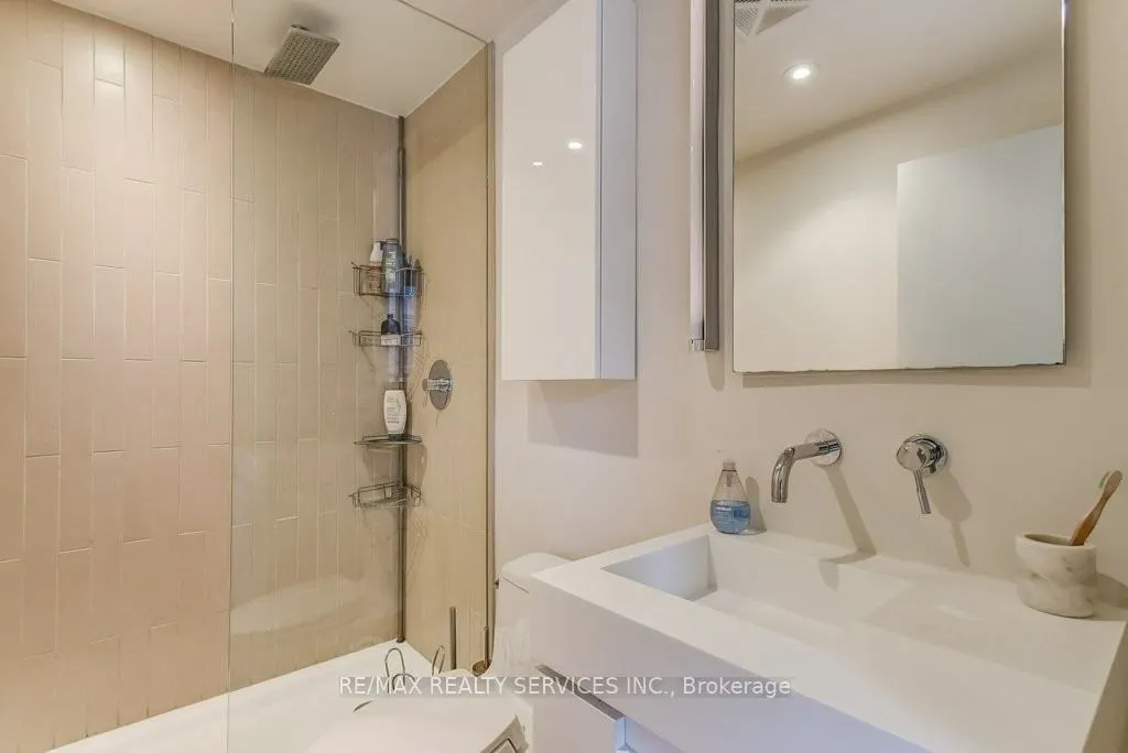 25 Oxley Street #410