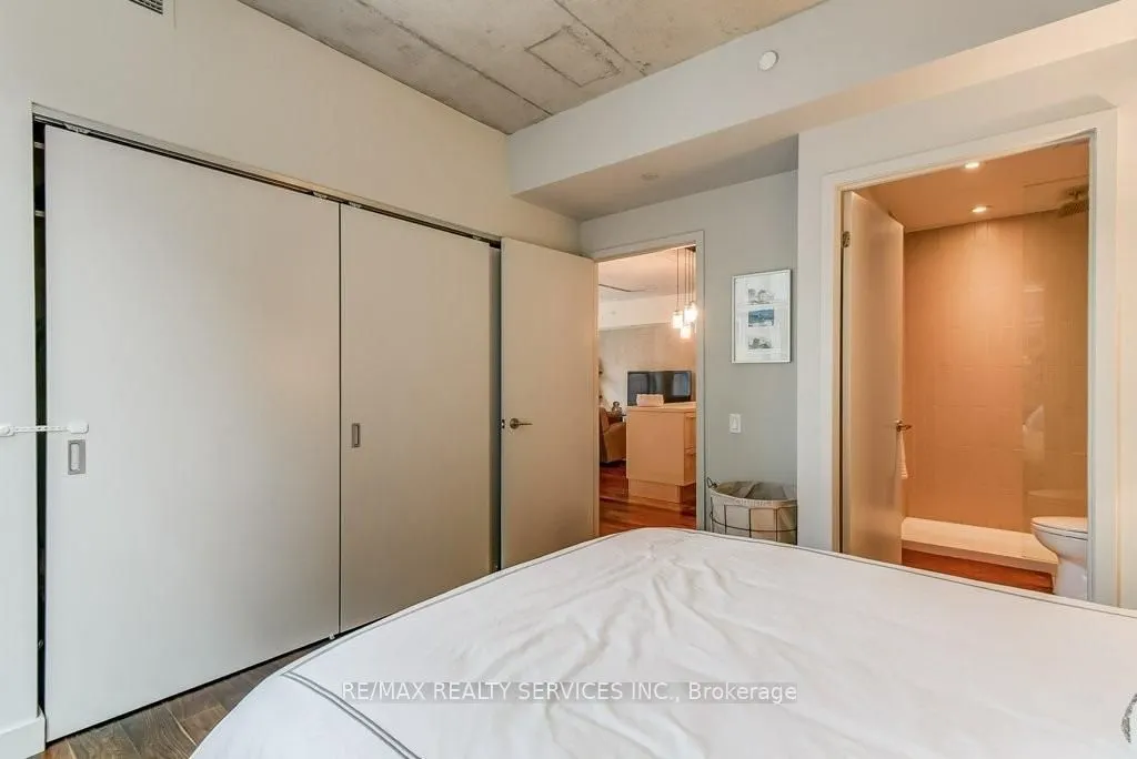 25 Oxley Street #410