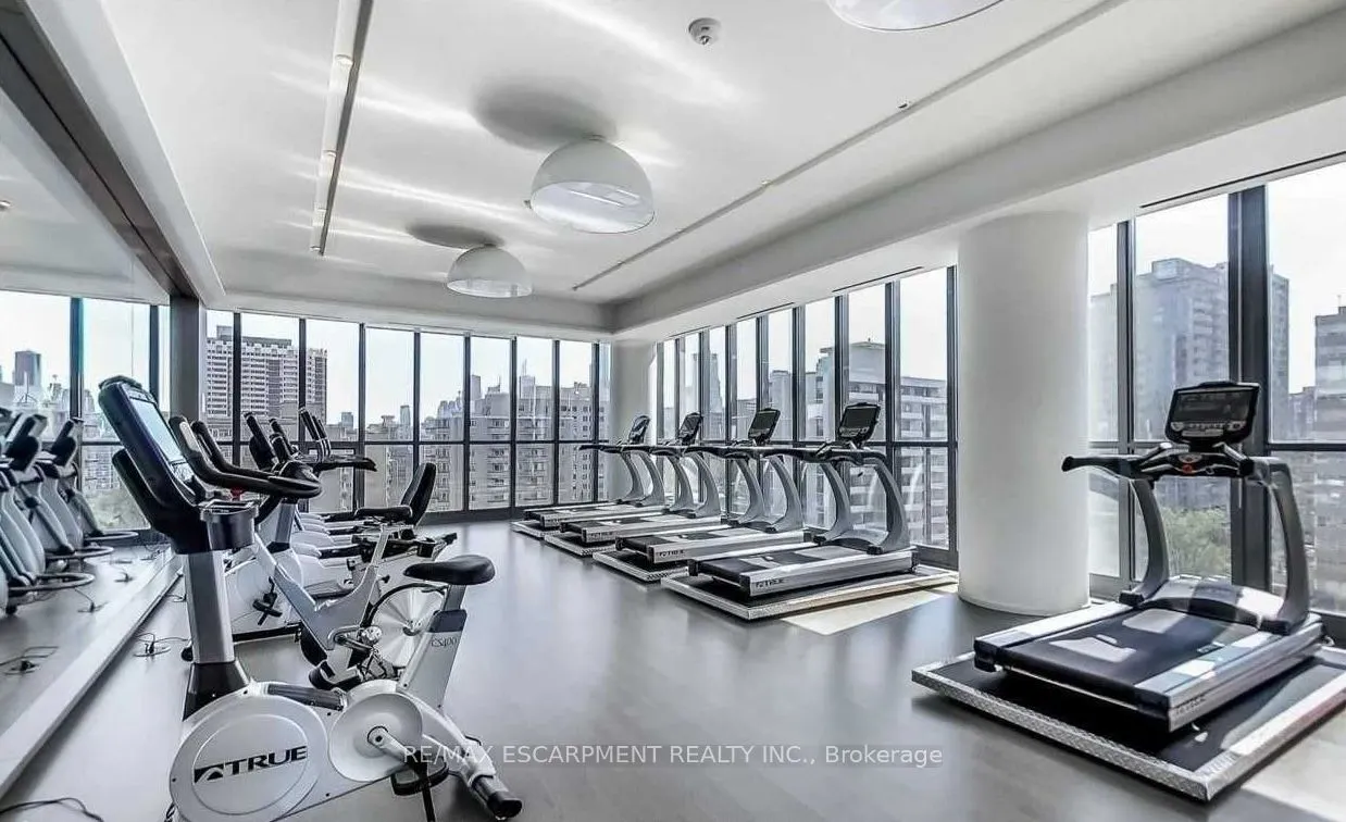 101 Charles Street E #2809