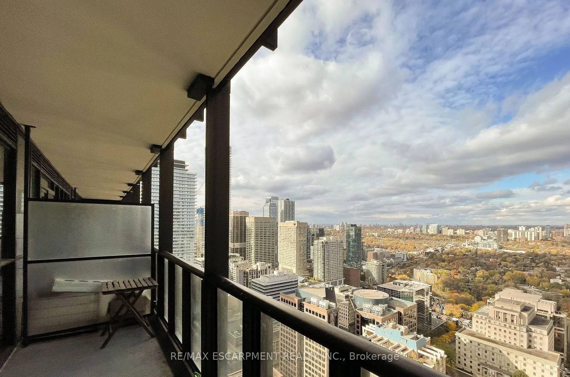 101 Charles Street E #2809