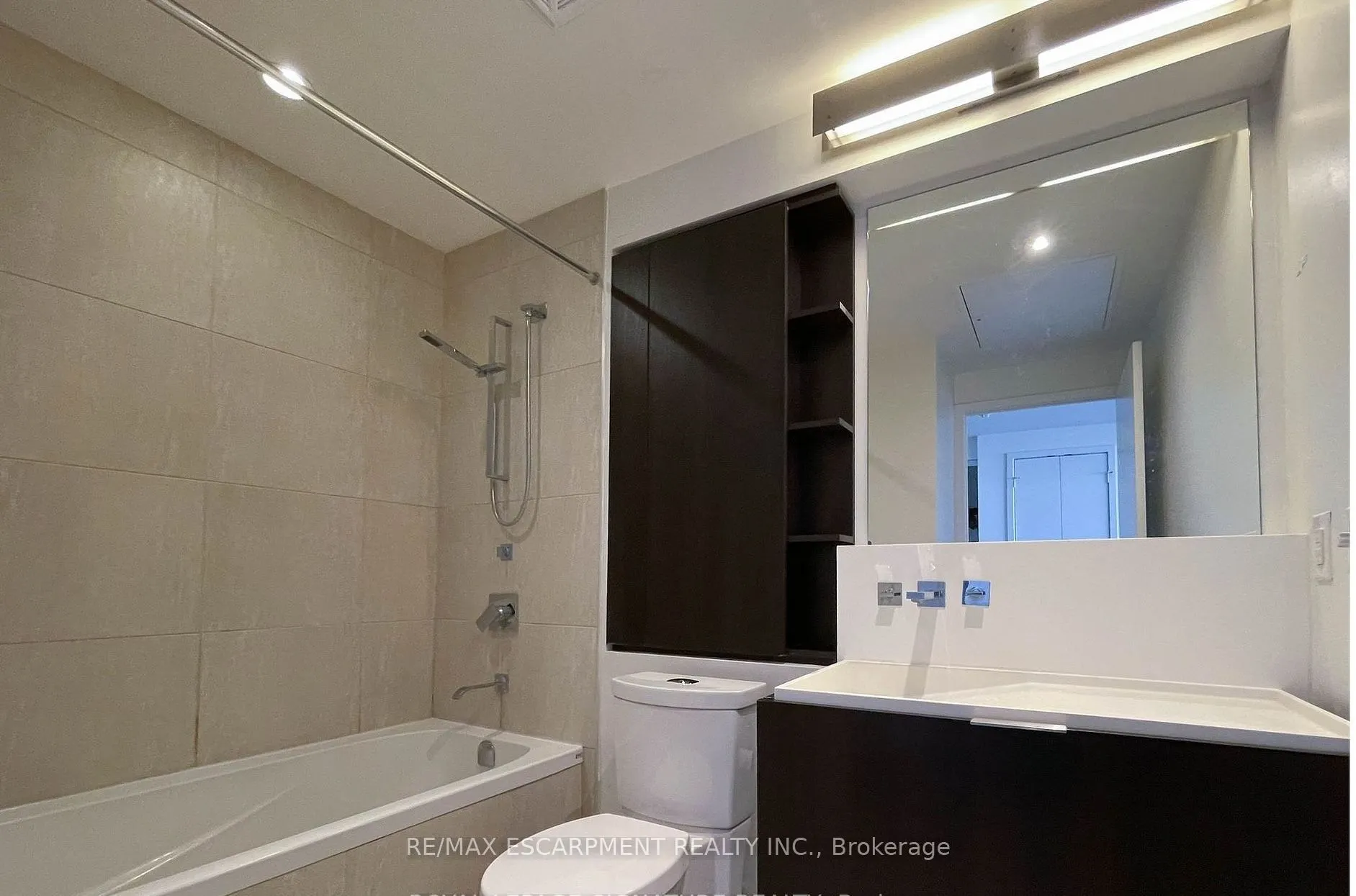 101 Charles Street E #2809