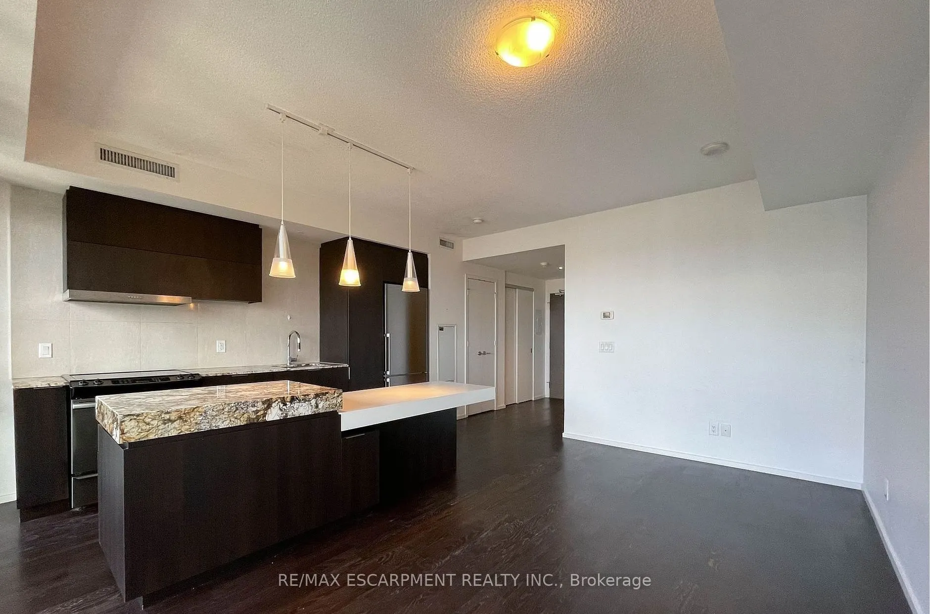 101 Charles Street E #2809