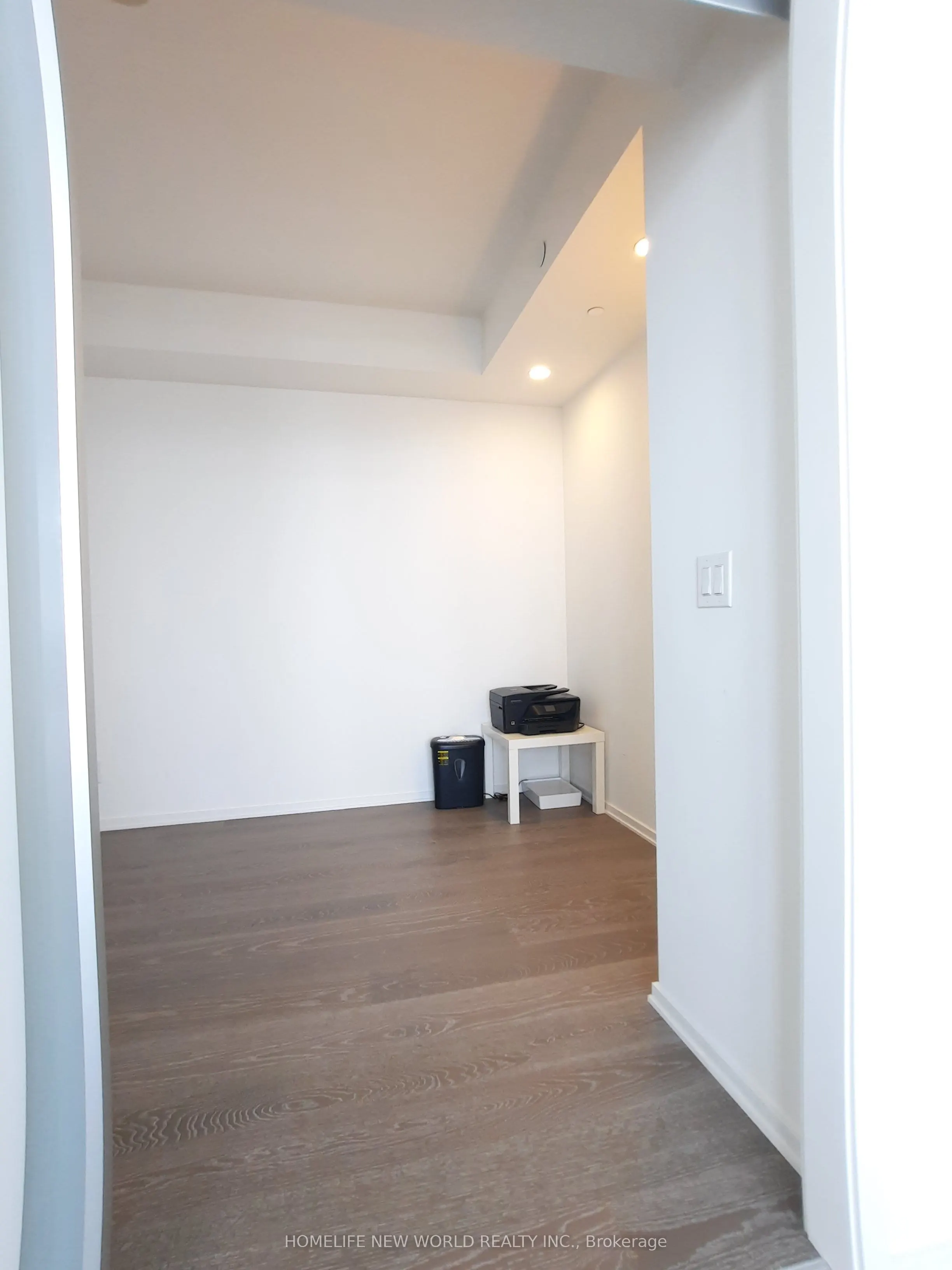 1 Bloor Street E #6902