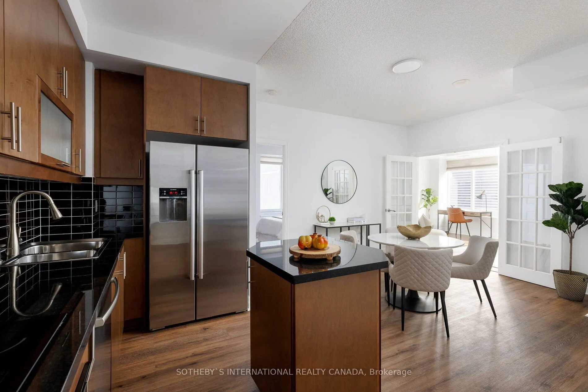 35 Balmuto Street, #904