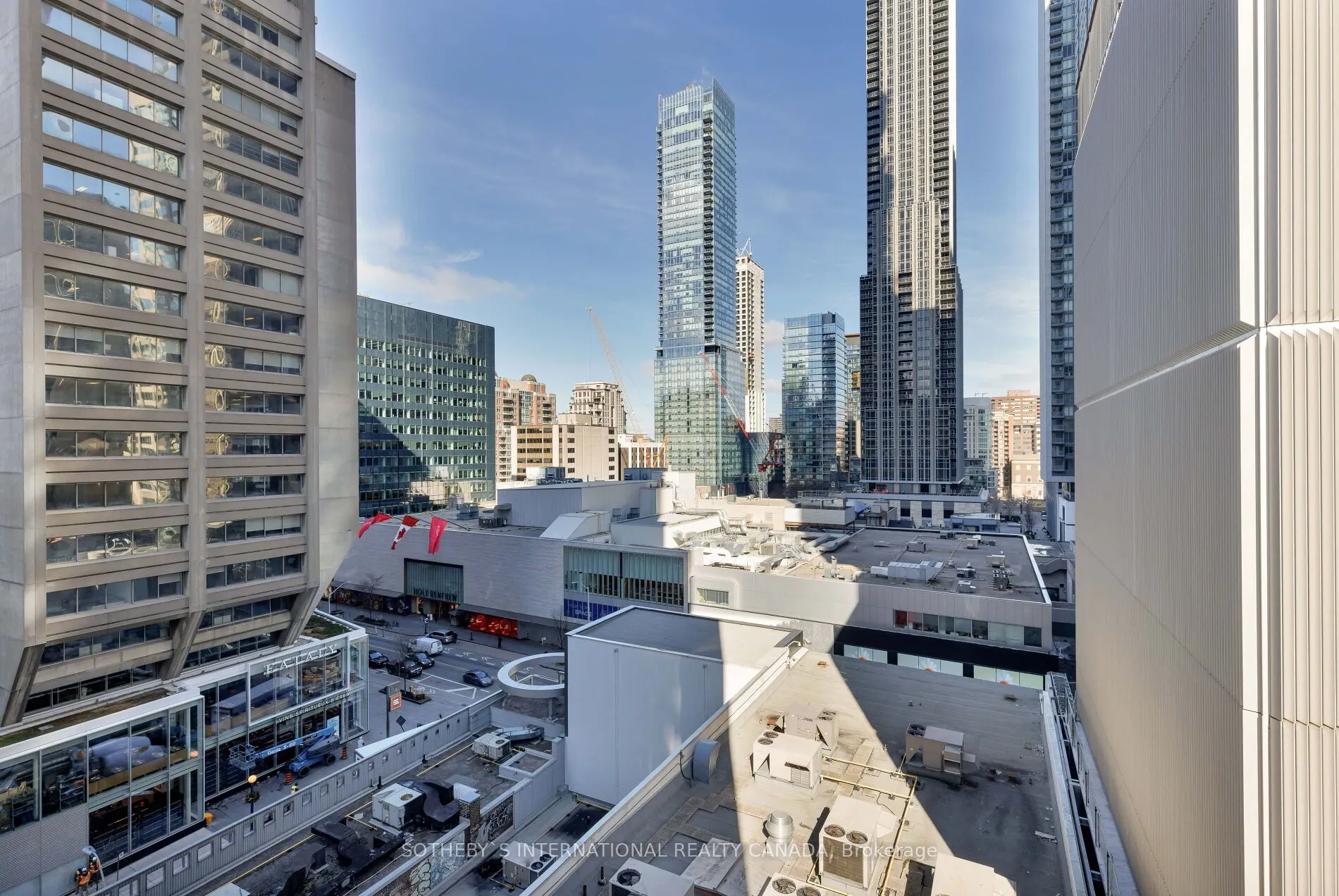35 Balmuto Street, #904