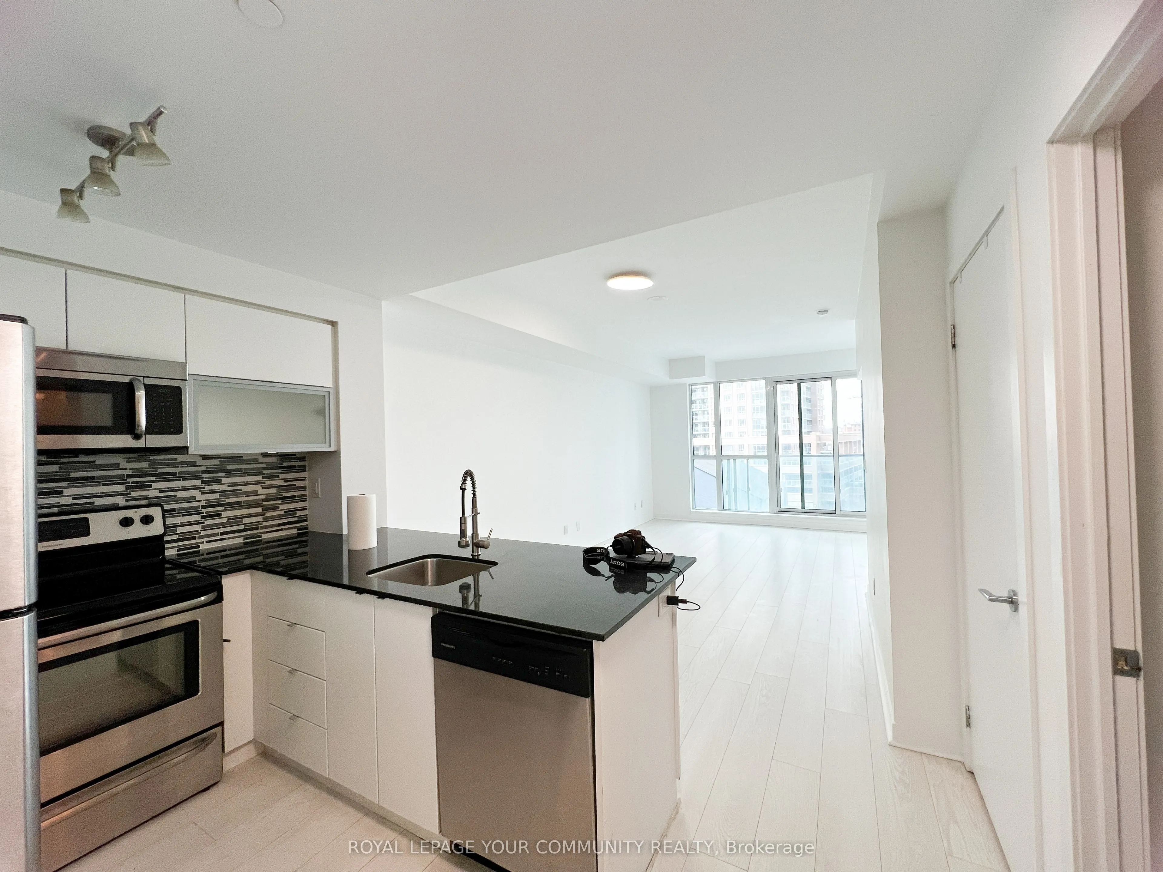 150 East Liberty Street #618