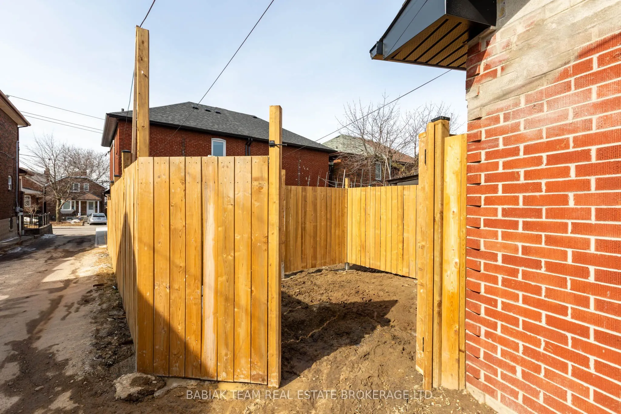 545 Northcliffe Boulevard #Lower