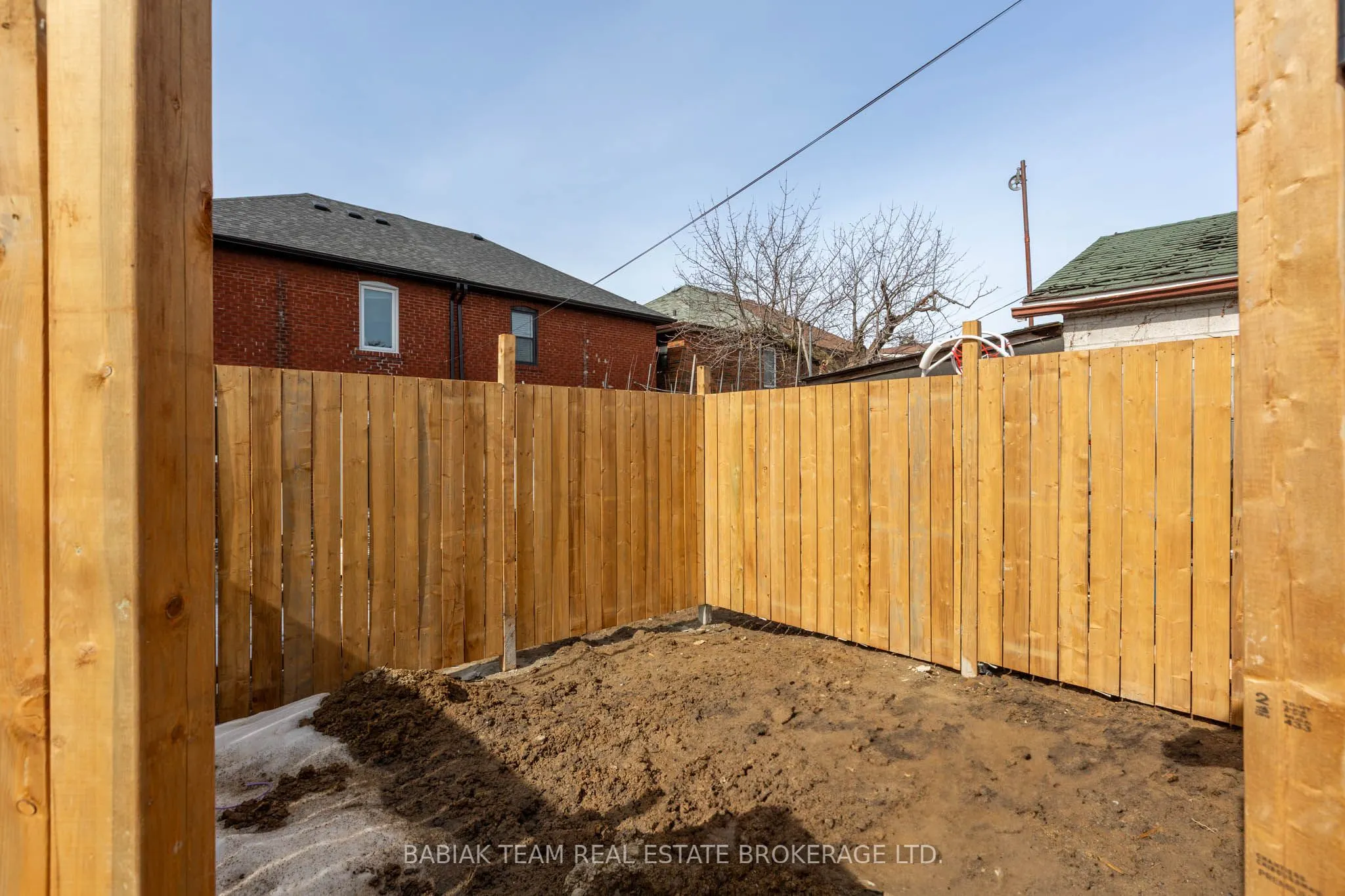 545 Northcliffe Boulevard #Lower