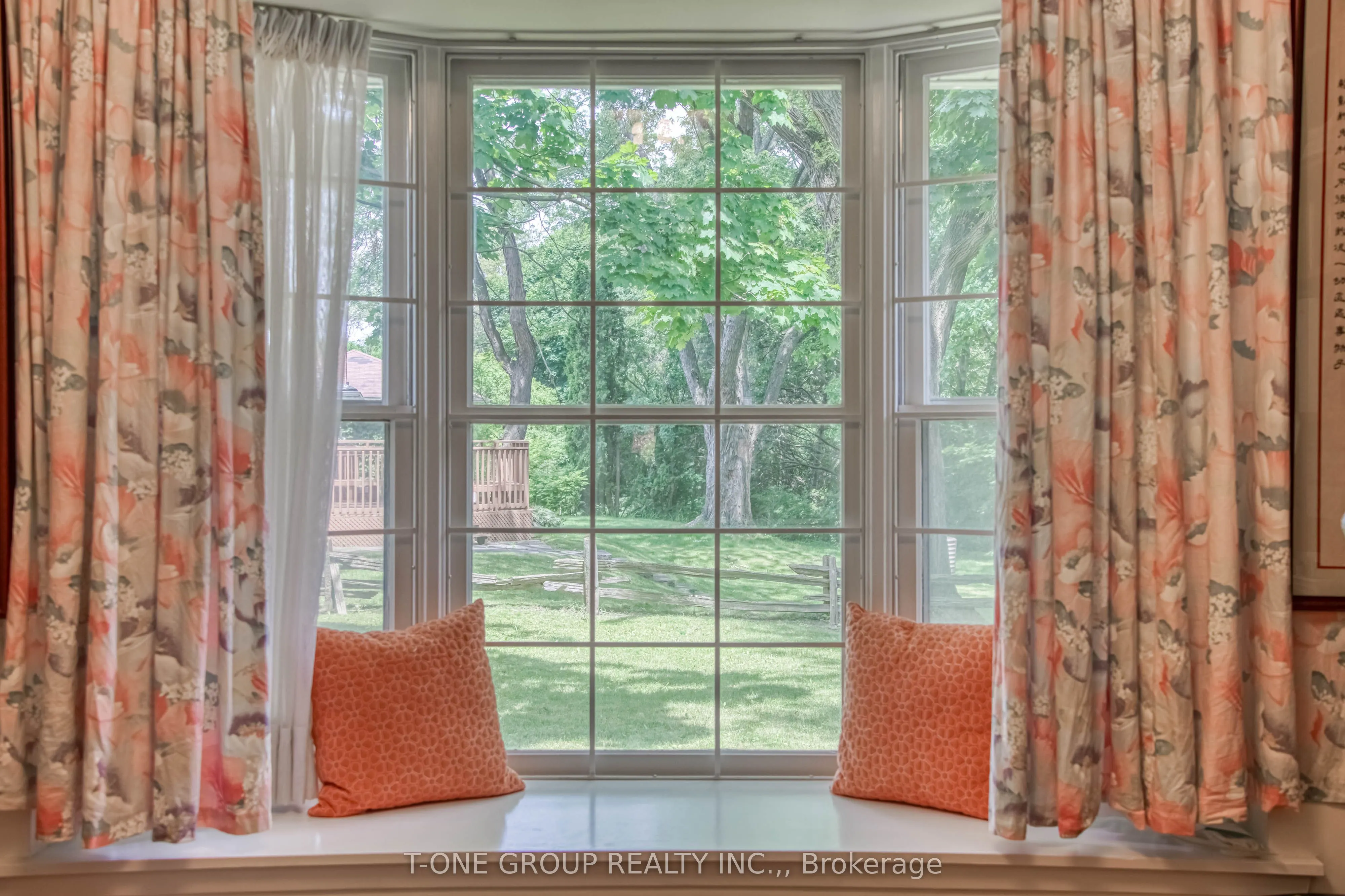 20 Zircon Court