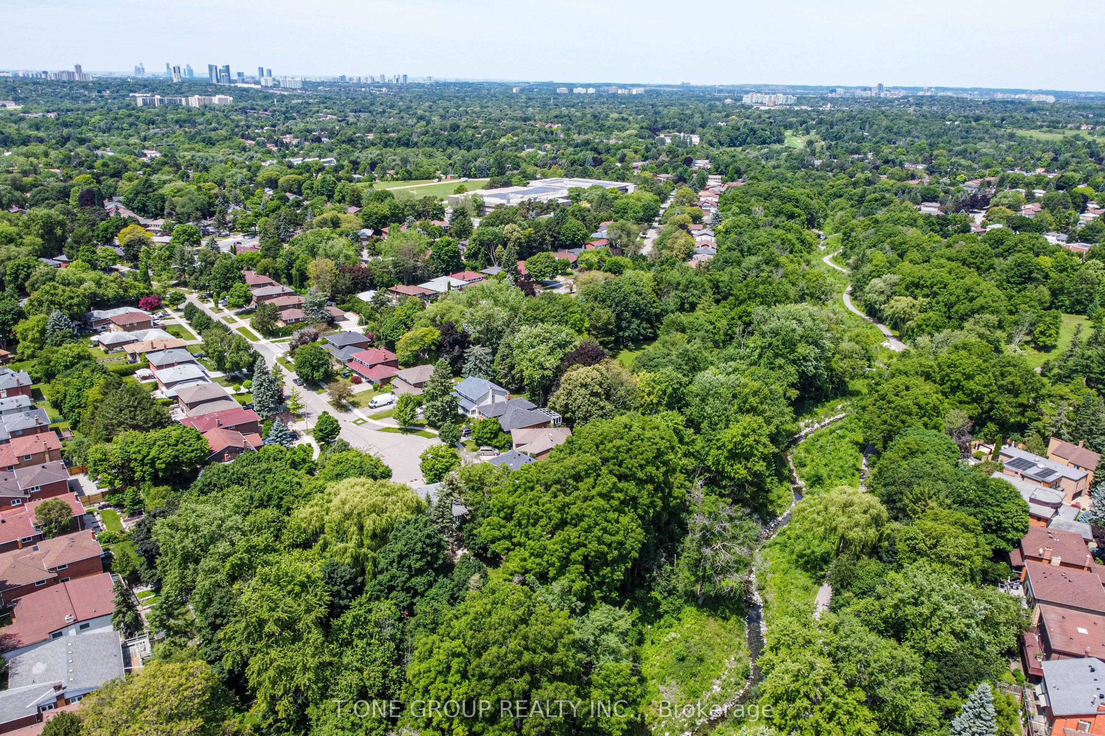20 Zircon Court