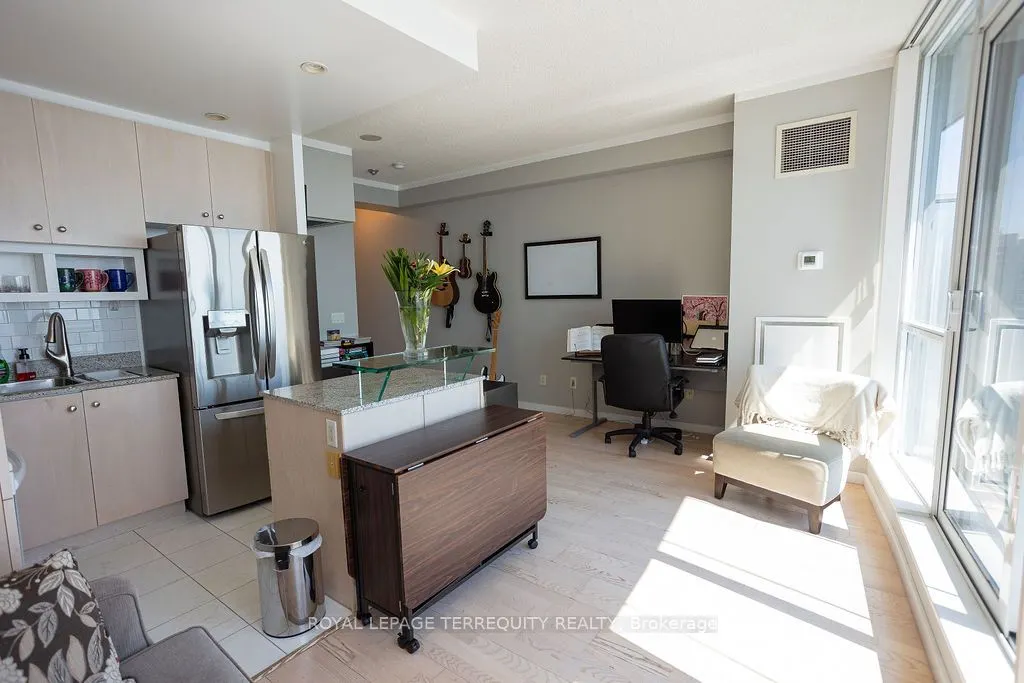 8 York Street #3108