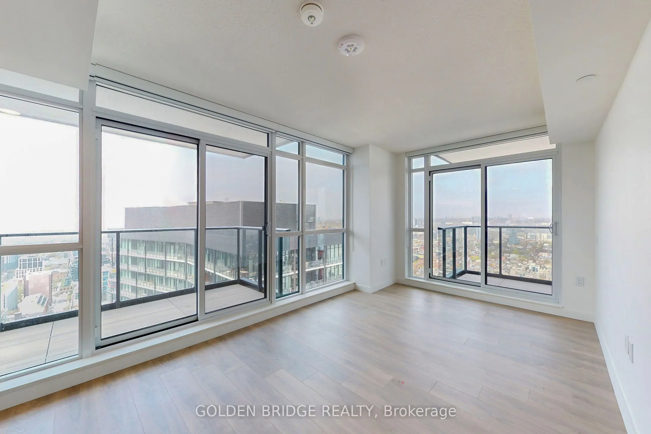 38 Widmer Street #4811
