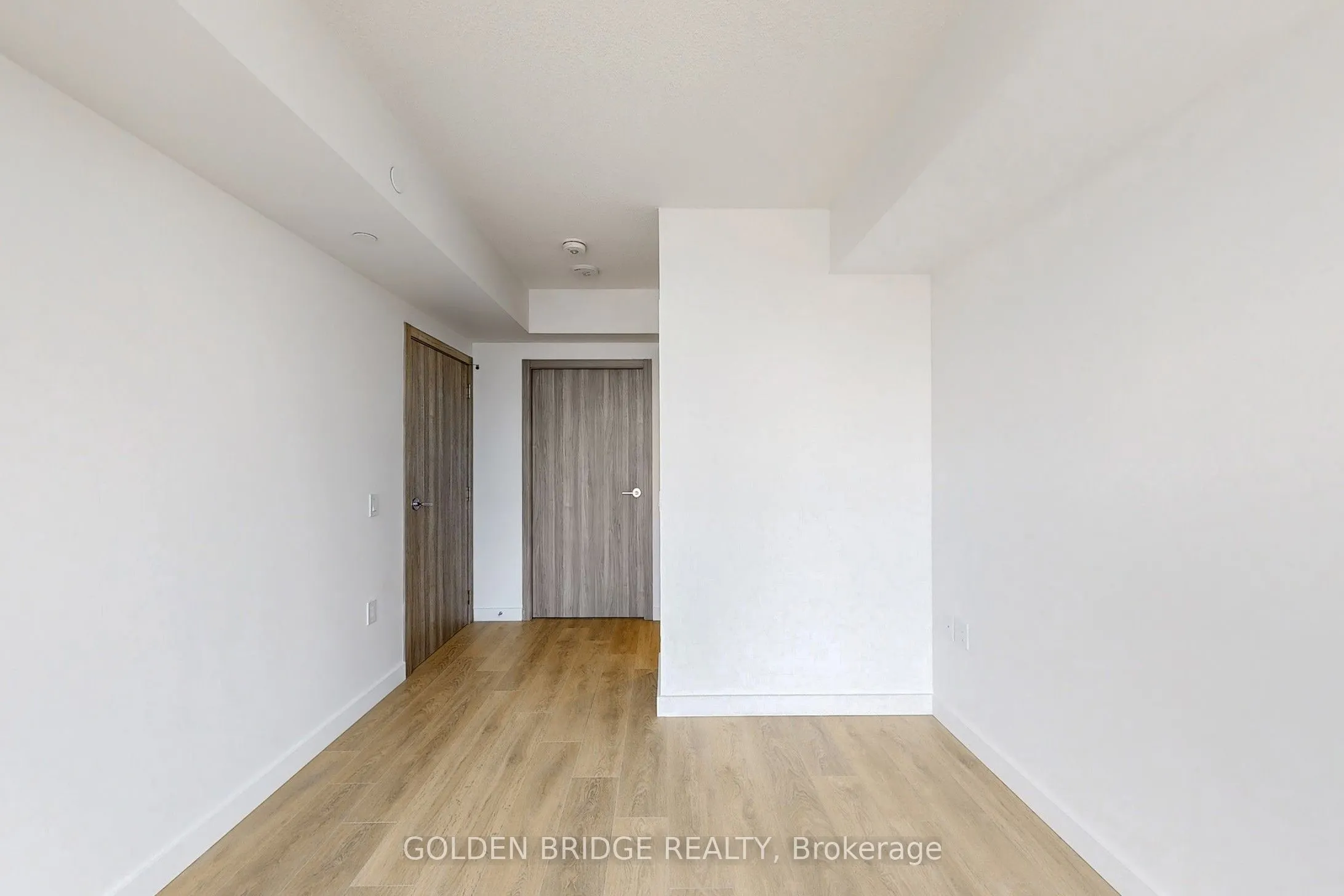38 Widmer Street #4811