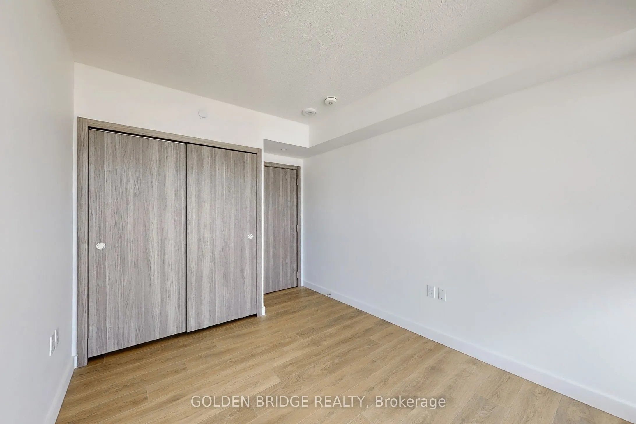 38 Widmer Street #4811