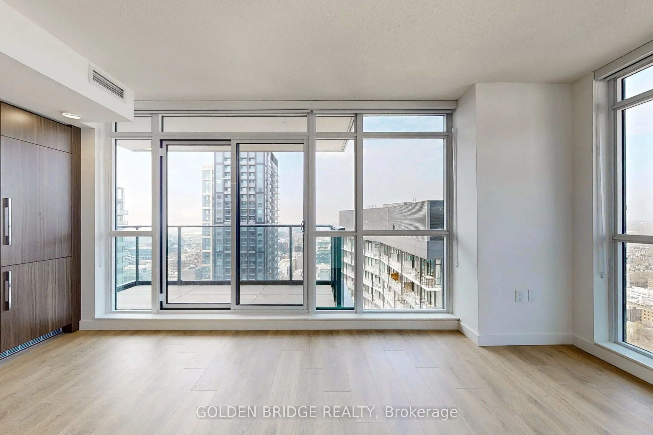 38 Widmer Street #4811