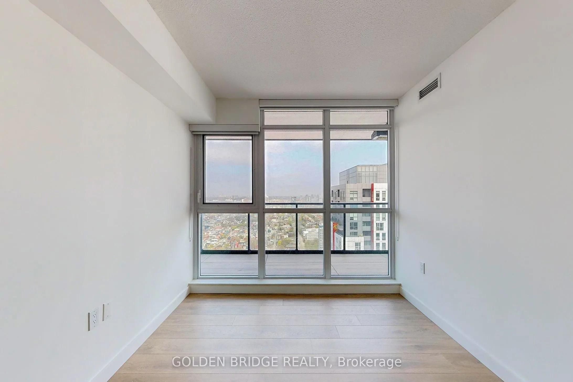 38 Widmer Street #4811