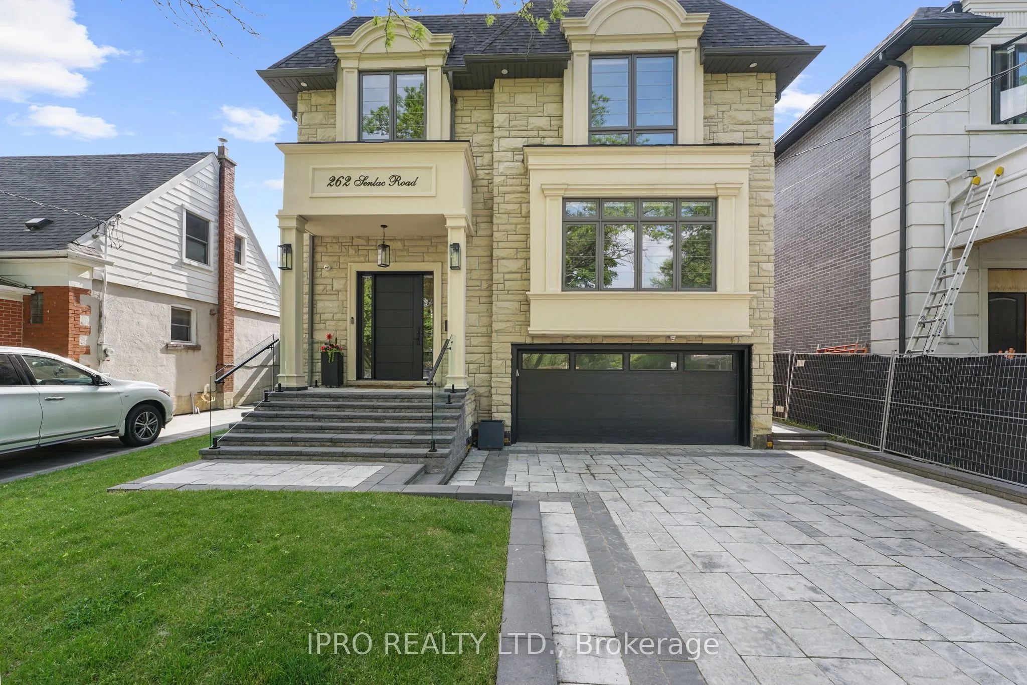 262 Senlac Road