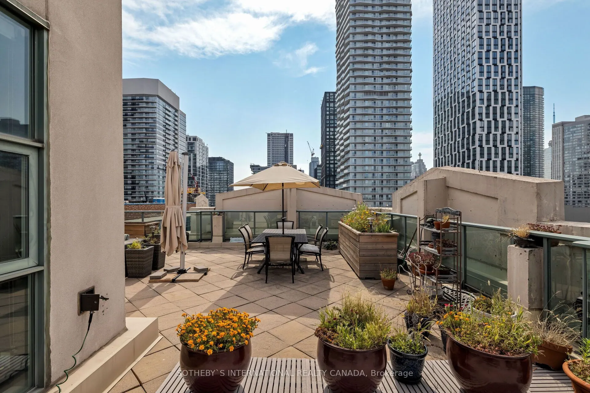 155 Dalhousie Street #PH1