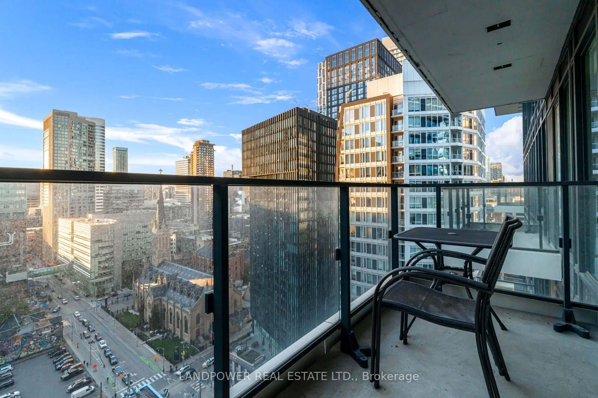 77 Shuter Street #2501