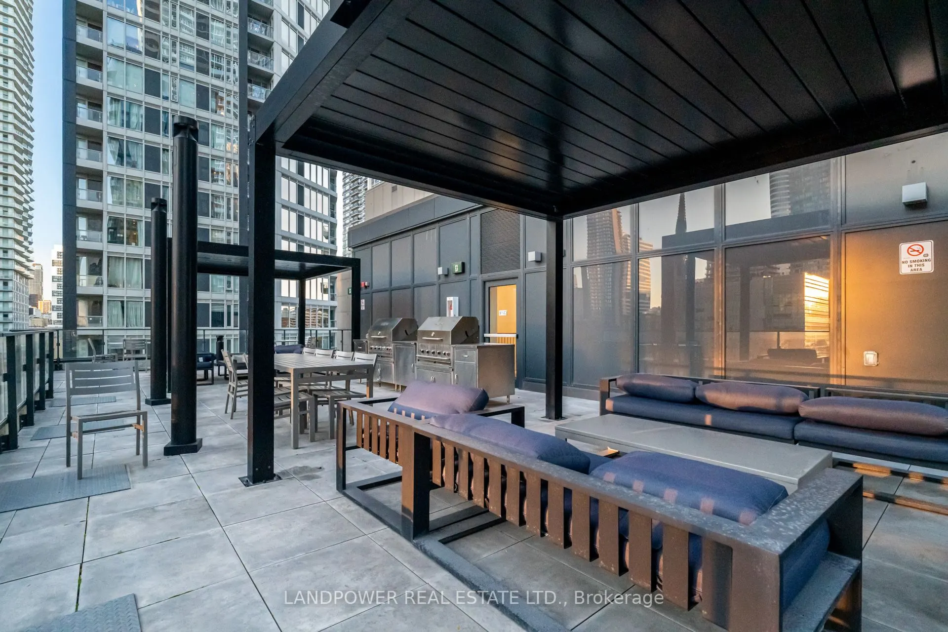 77 Shuter Street #2501