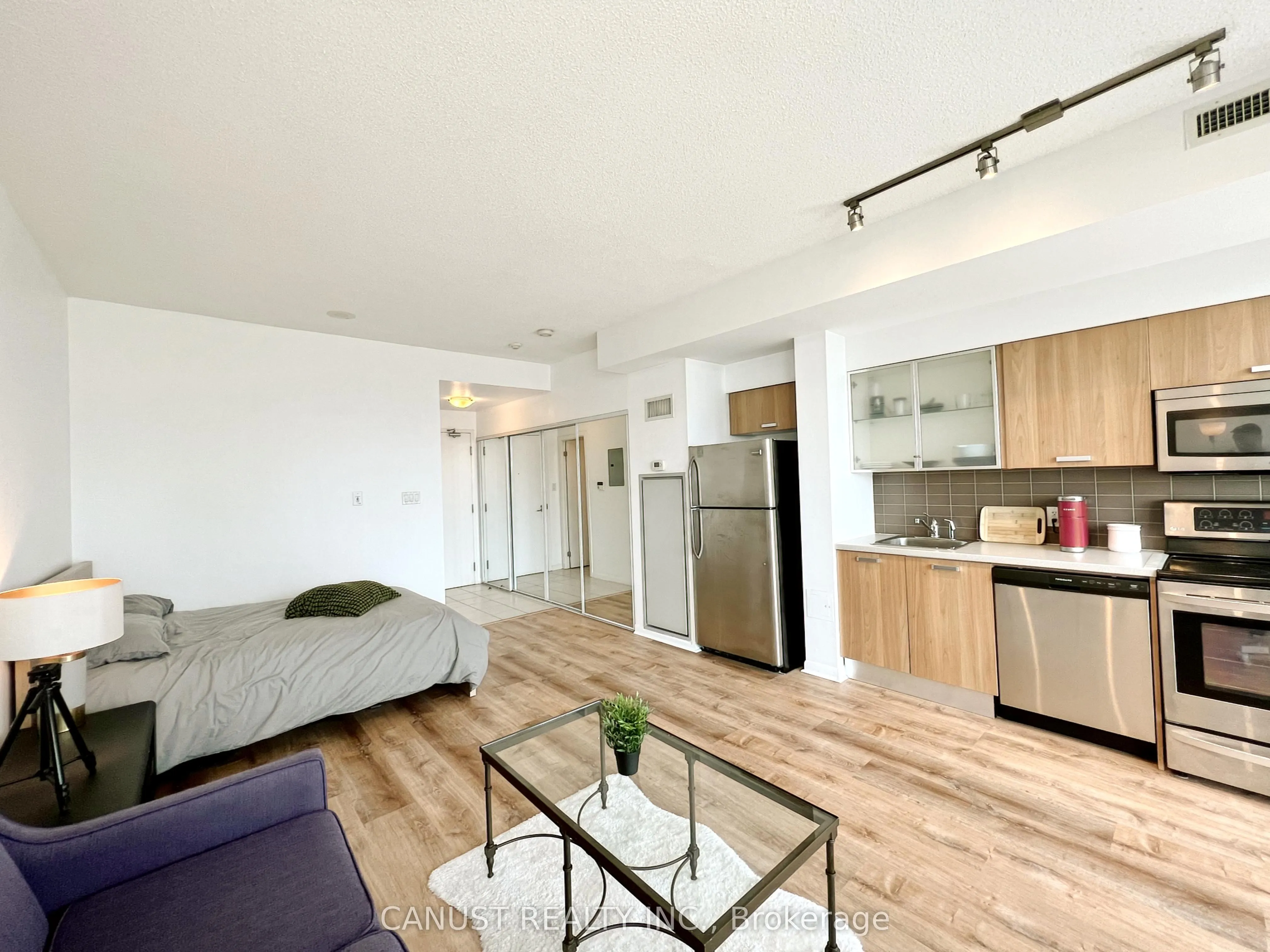 38 Grenville Street #3305