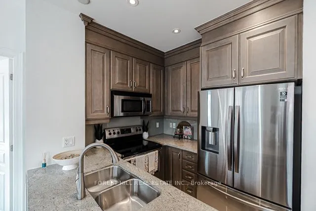 20 Burkebrook Place #502